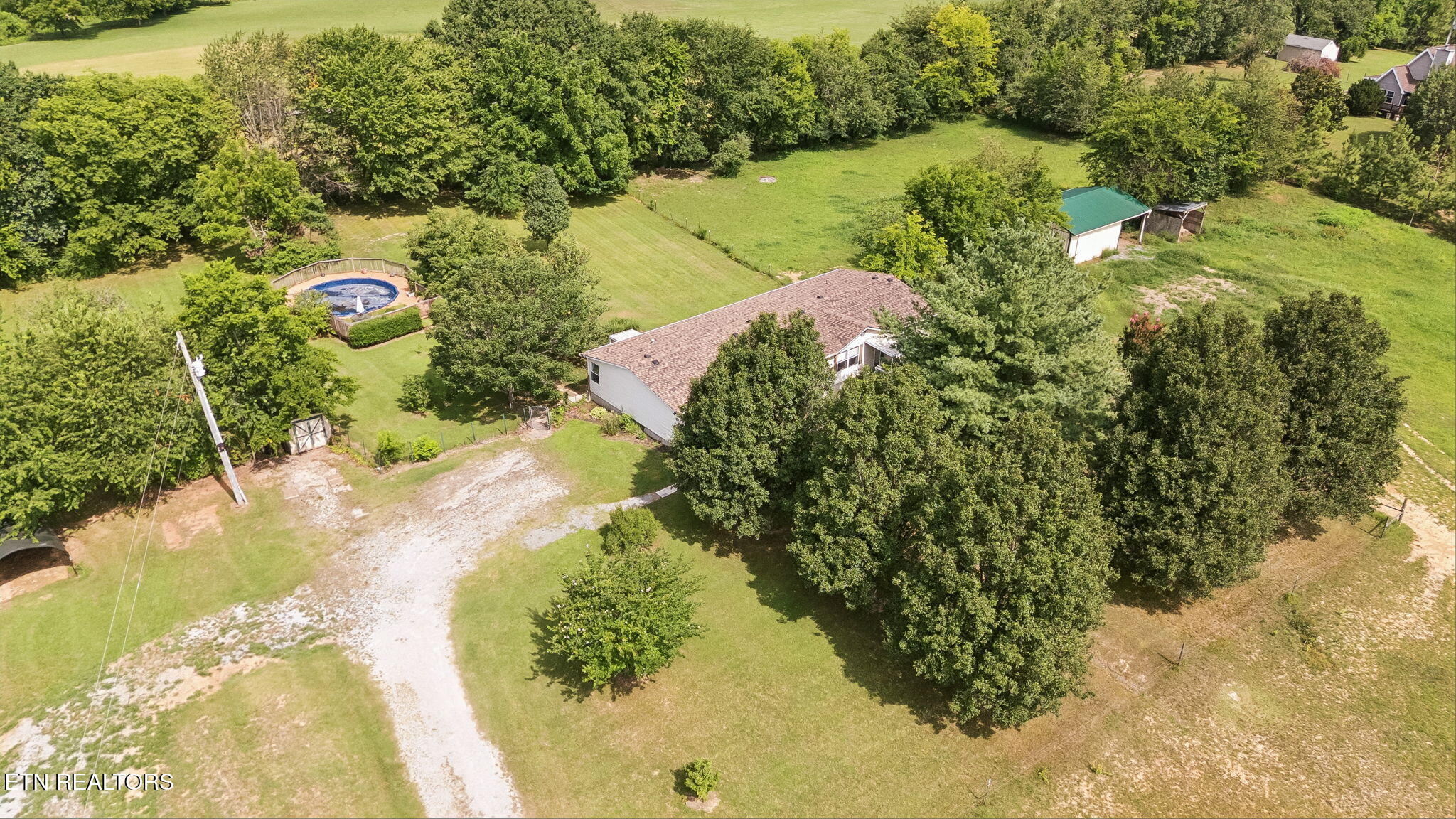 1422 Dove Lane Springfield TN 37172