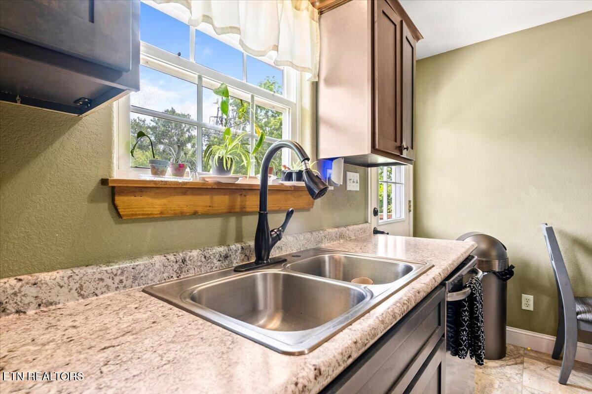 1585 Jeffers Road Huntsville TN 37756