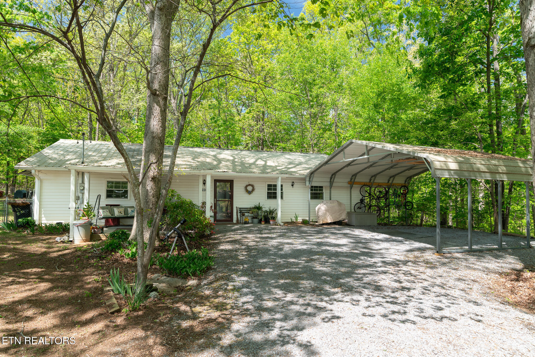 222/226 County Road 705 Athens TN 37303