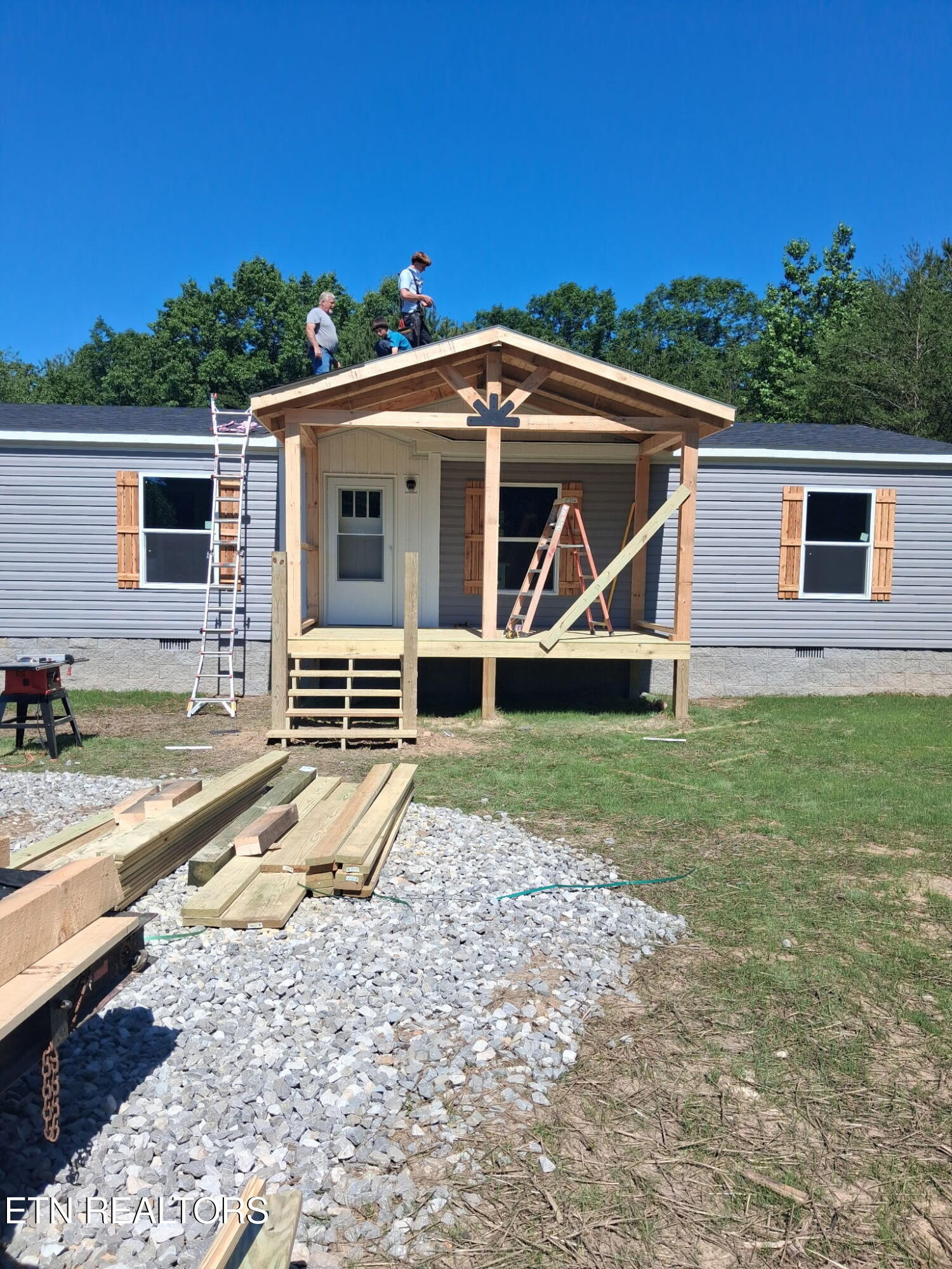 1090 Bill Black Road Jamestown TN 38556