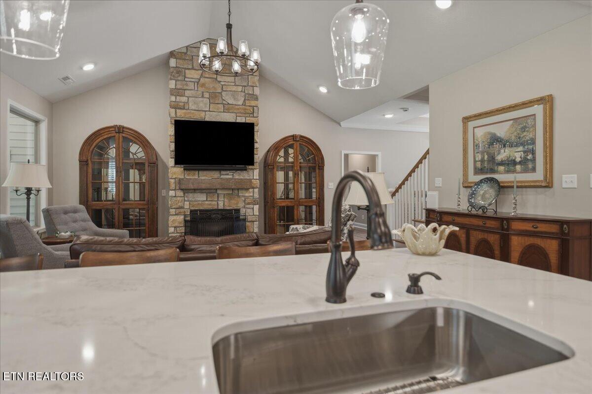 304 Cheeyo Lane Loudon TN 37774