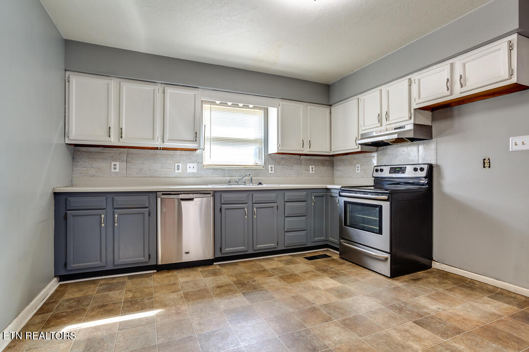 1910 Cecil Avenue Knoxville TN 37917