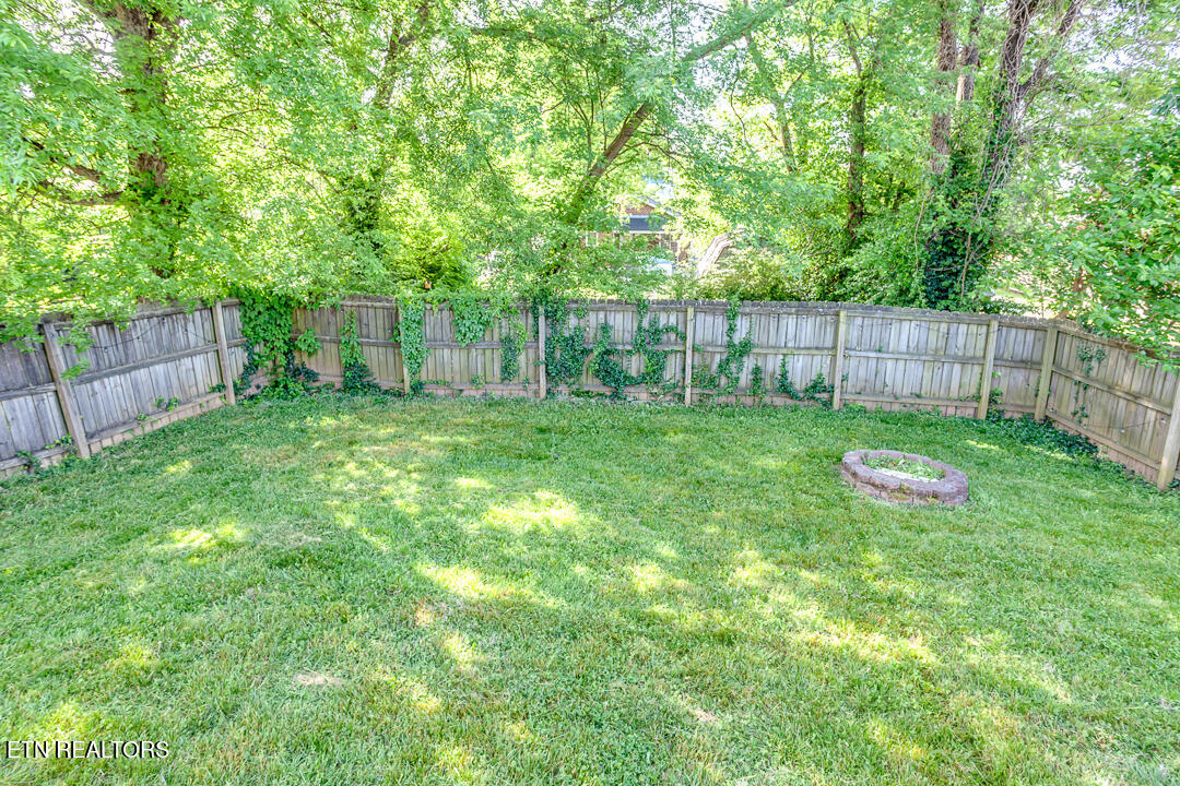 1910 Cecil Avenue Knoxville TN 37917