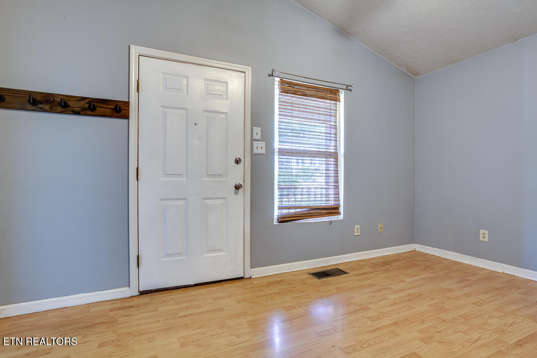 1910 Cecil Avenue Knoxville TN 37917