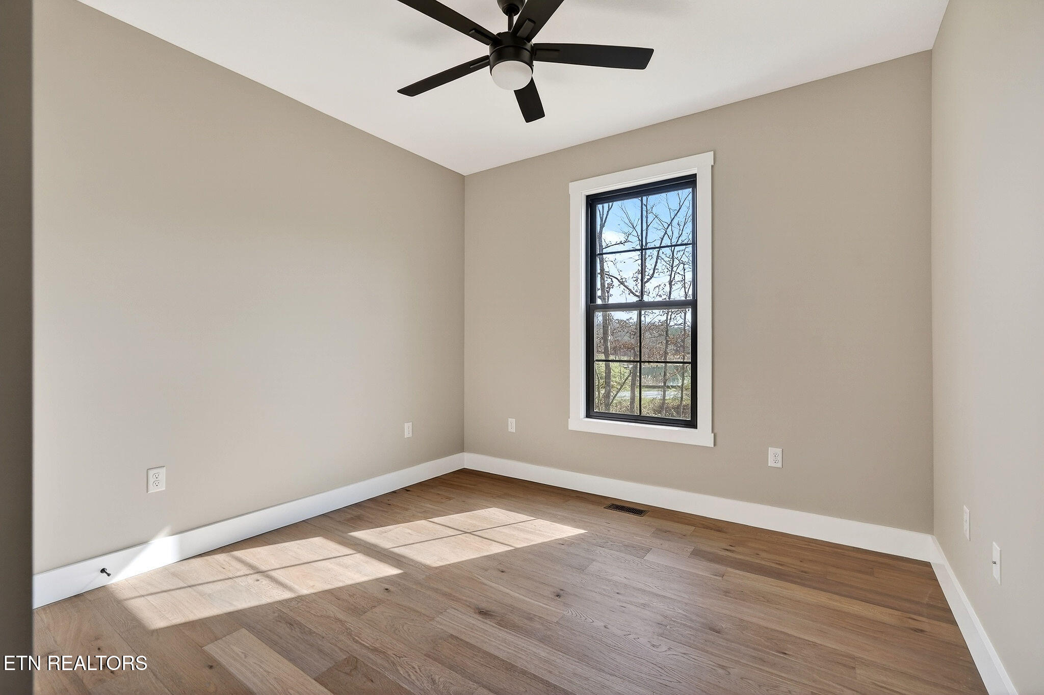 155 Riverchase Drive Crossville TN 38571