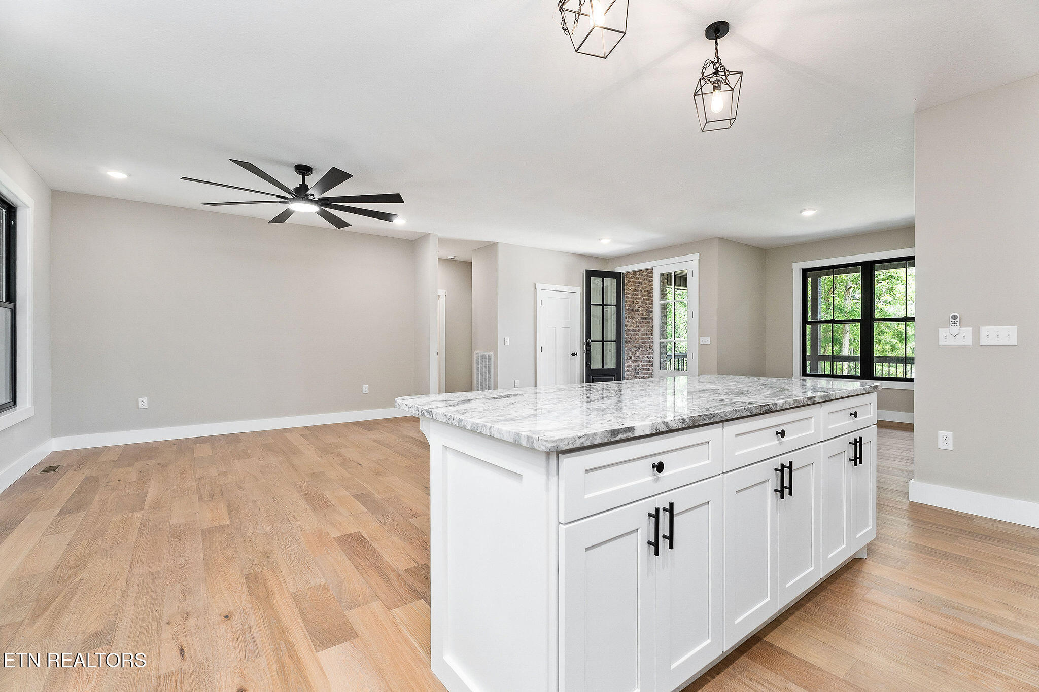 2 Riverchase Drive Crossville TN 38555