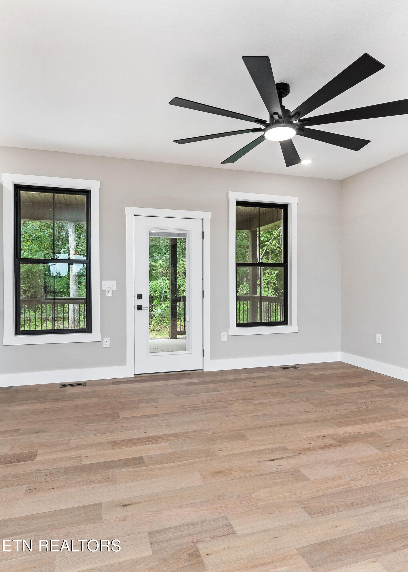 2 Riverchase Drive Crossville TN 38555