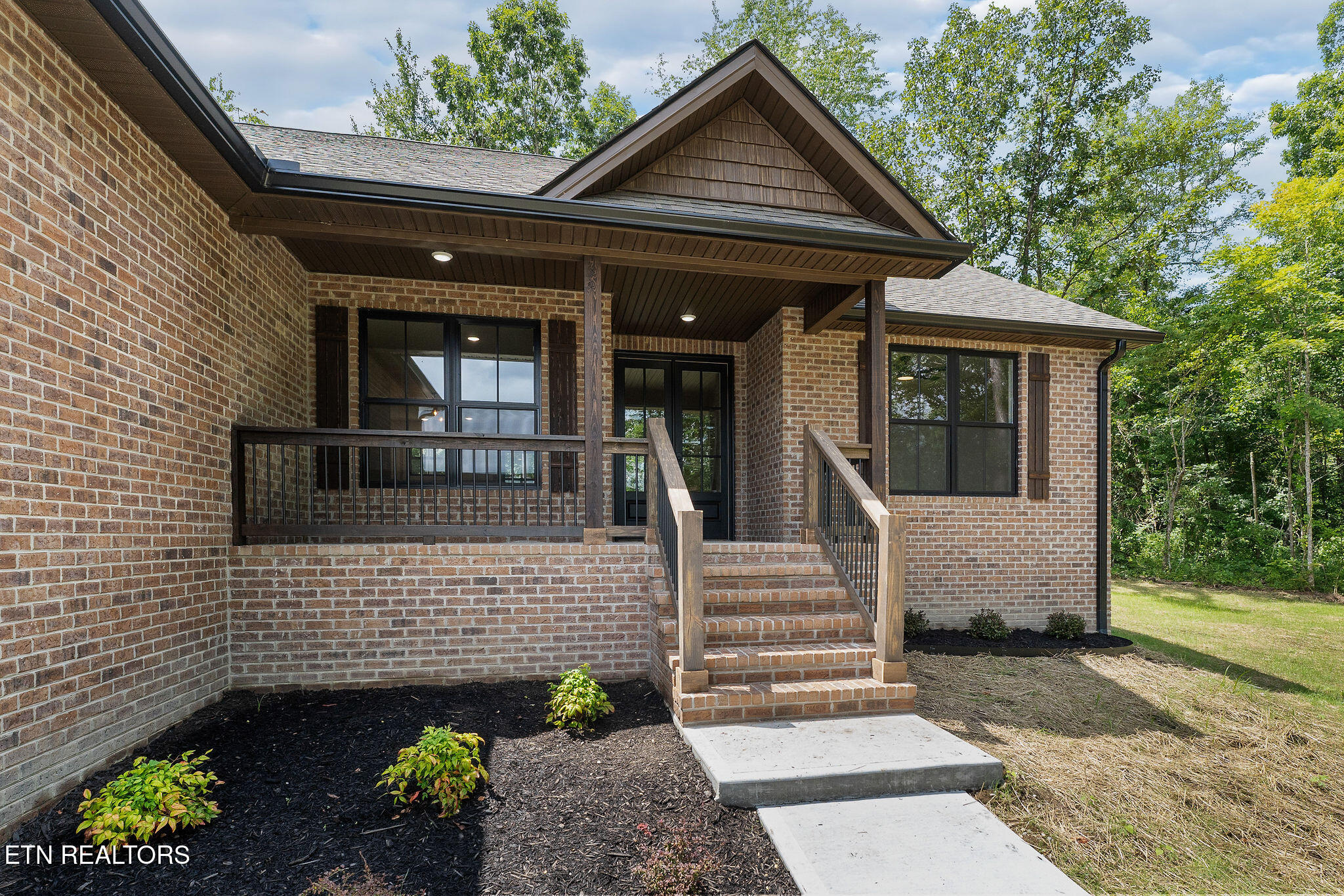 2 Riverchase Drive Crossville TN 38555