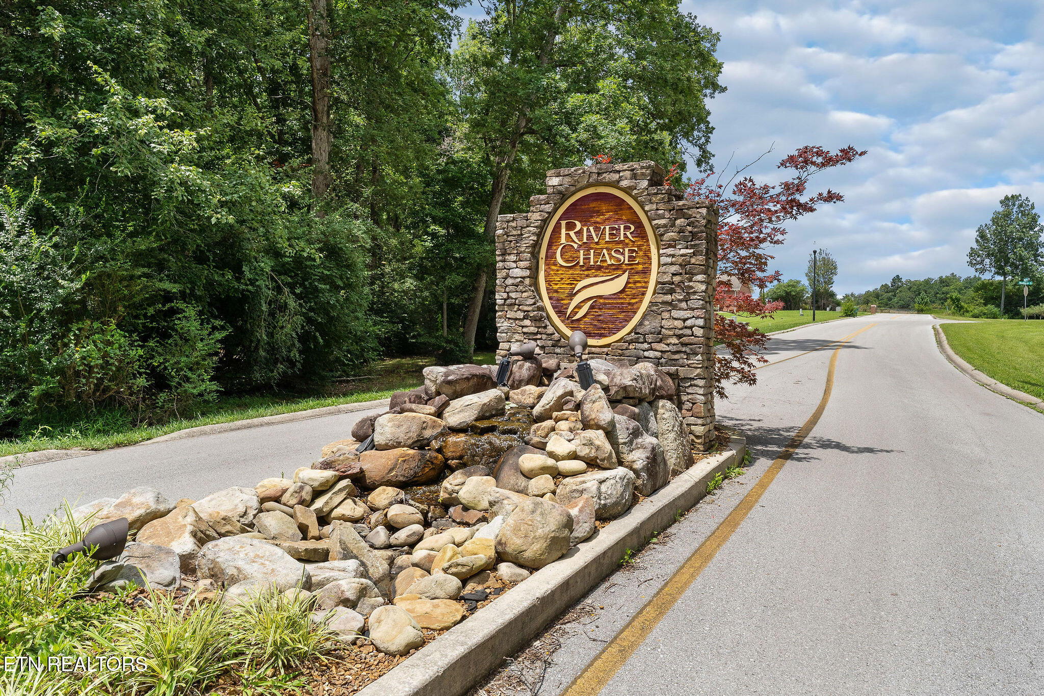 2 Riverchase Drive Crossville TN 38555