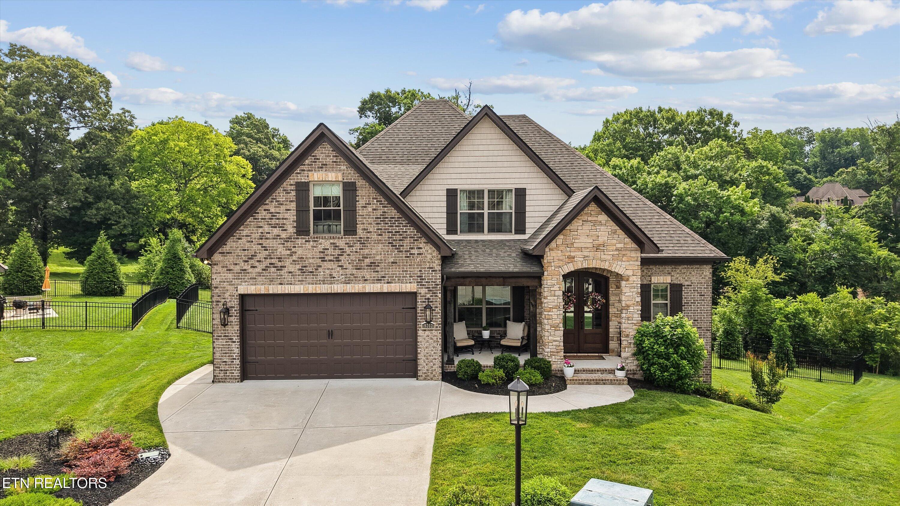 9202 Iris Garden Lane Knoxville TN 37922