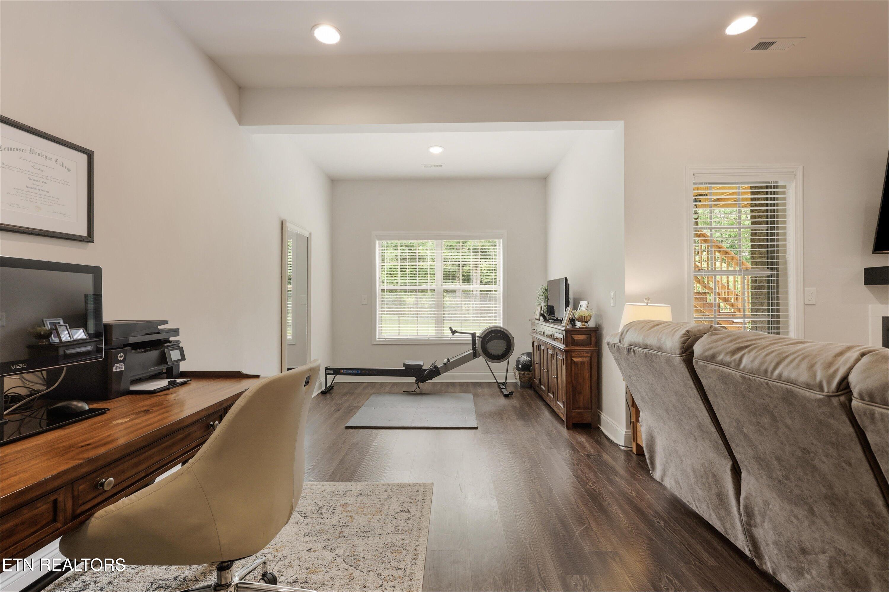 9202 Iris Garden Lane Knoxville TN 37922