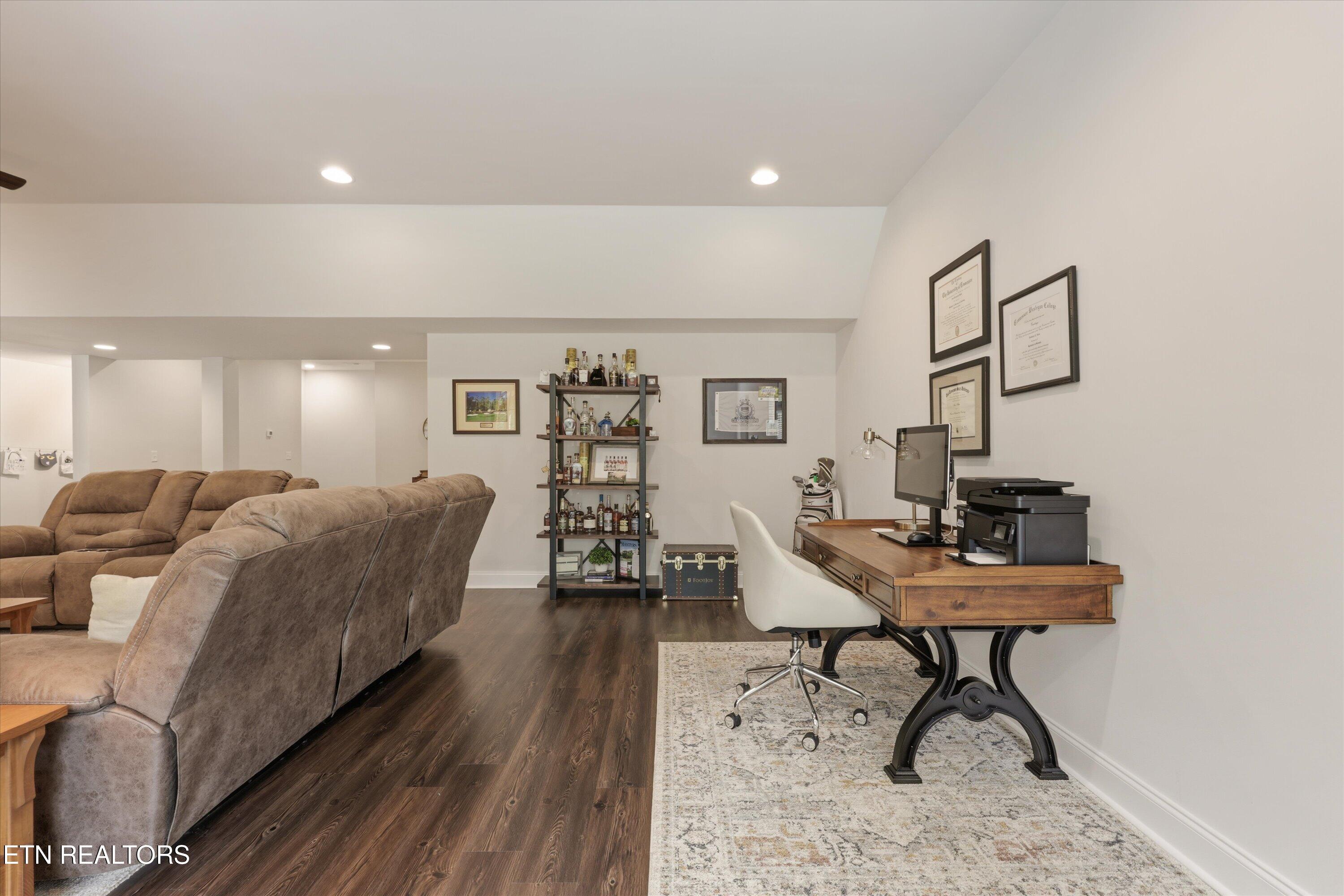 9202 Iris Garden Lane Knoxville TN 37922