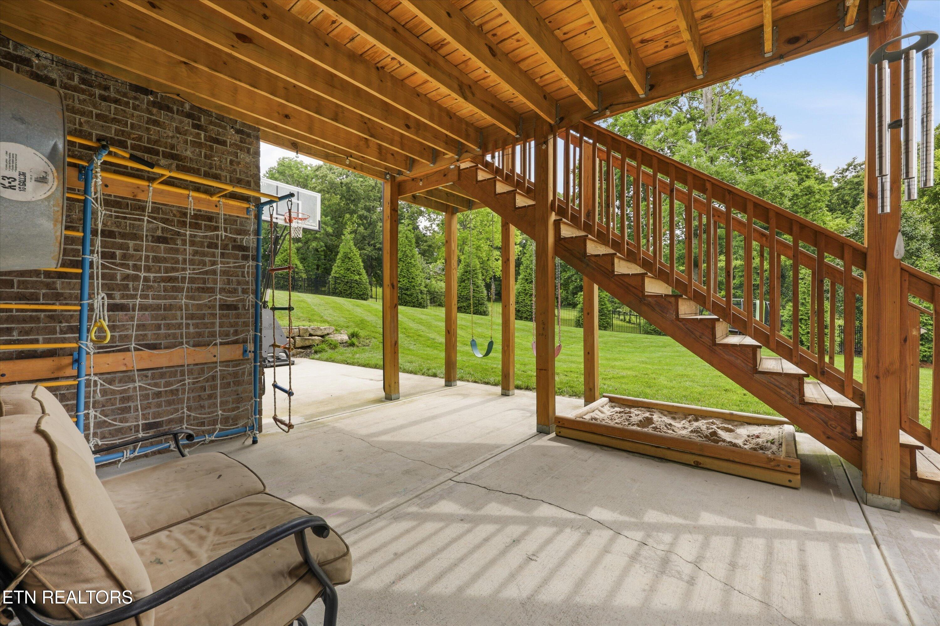 9202 Iris Garden Lane Knoxville TN 37922
