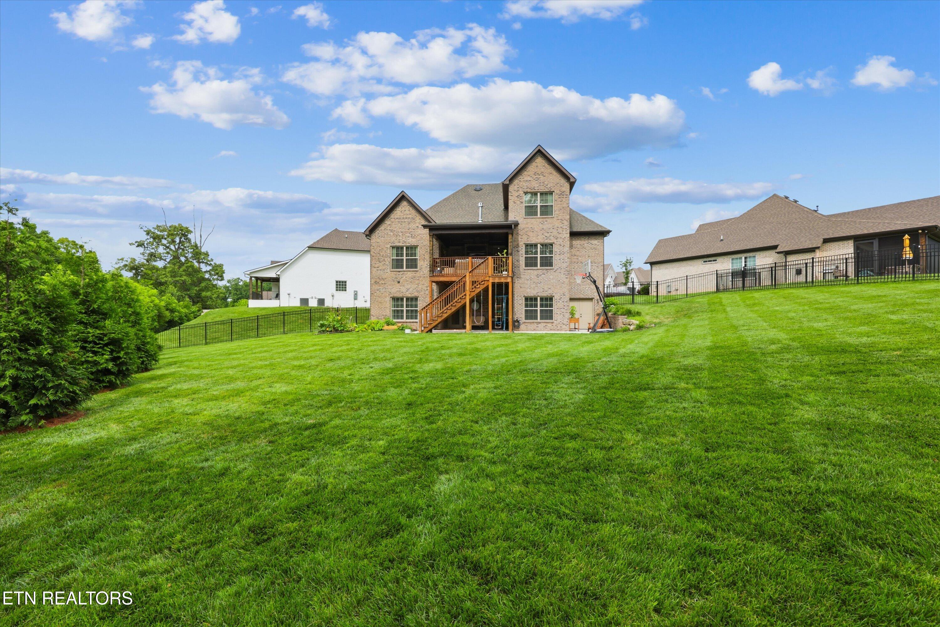 9202 Iris Garden Lane Knoxville TN 37922