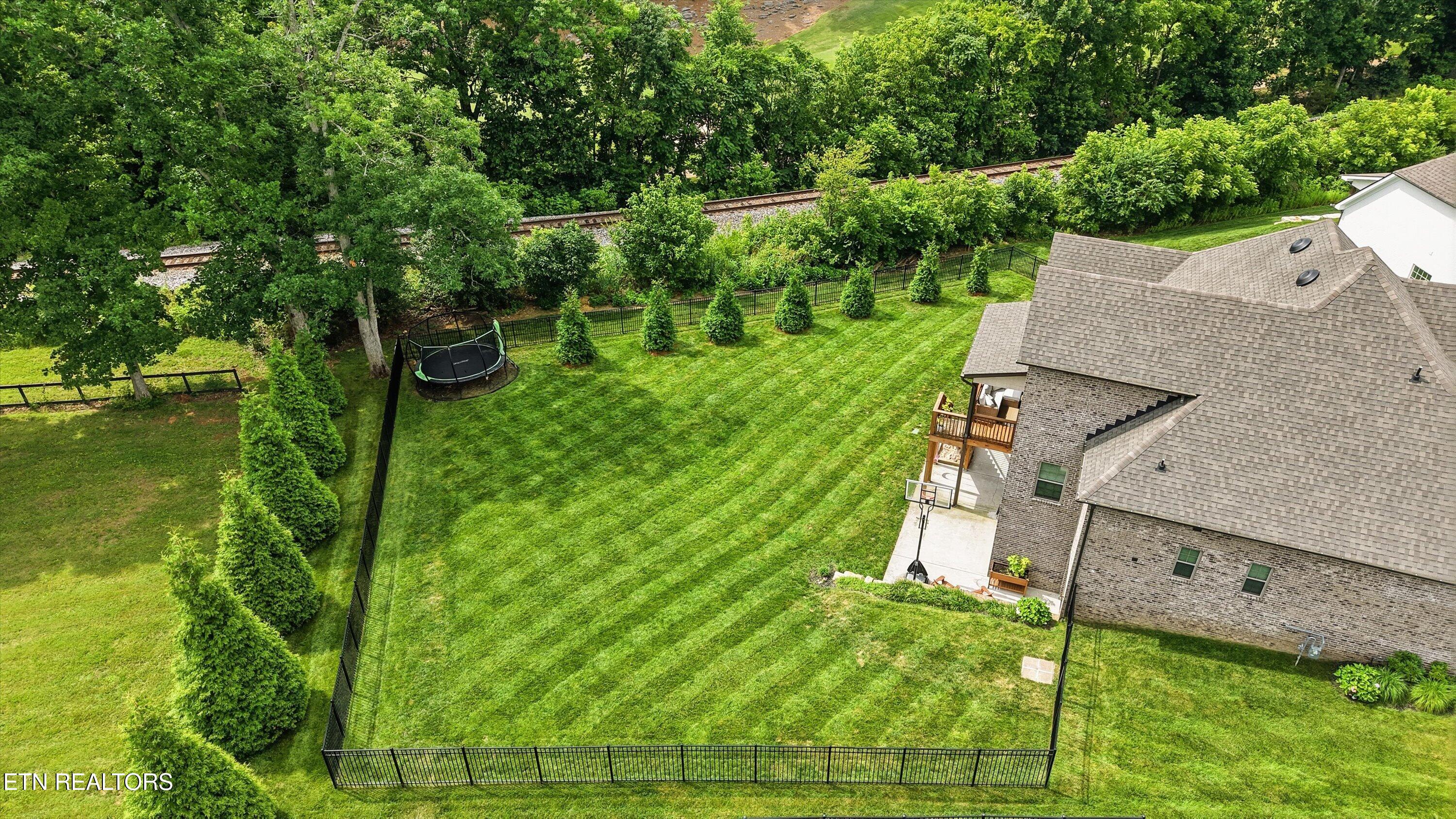 9202 Iris Garden Lane Knoxville TN 37922