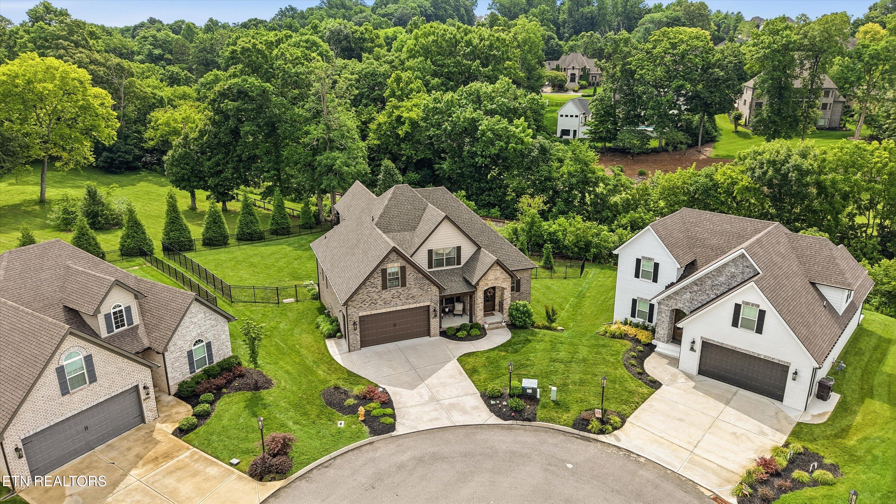 9202 Iris Garden Lane Knoxville TN 37922