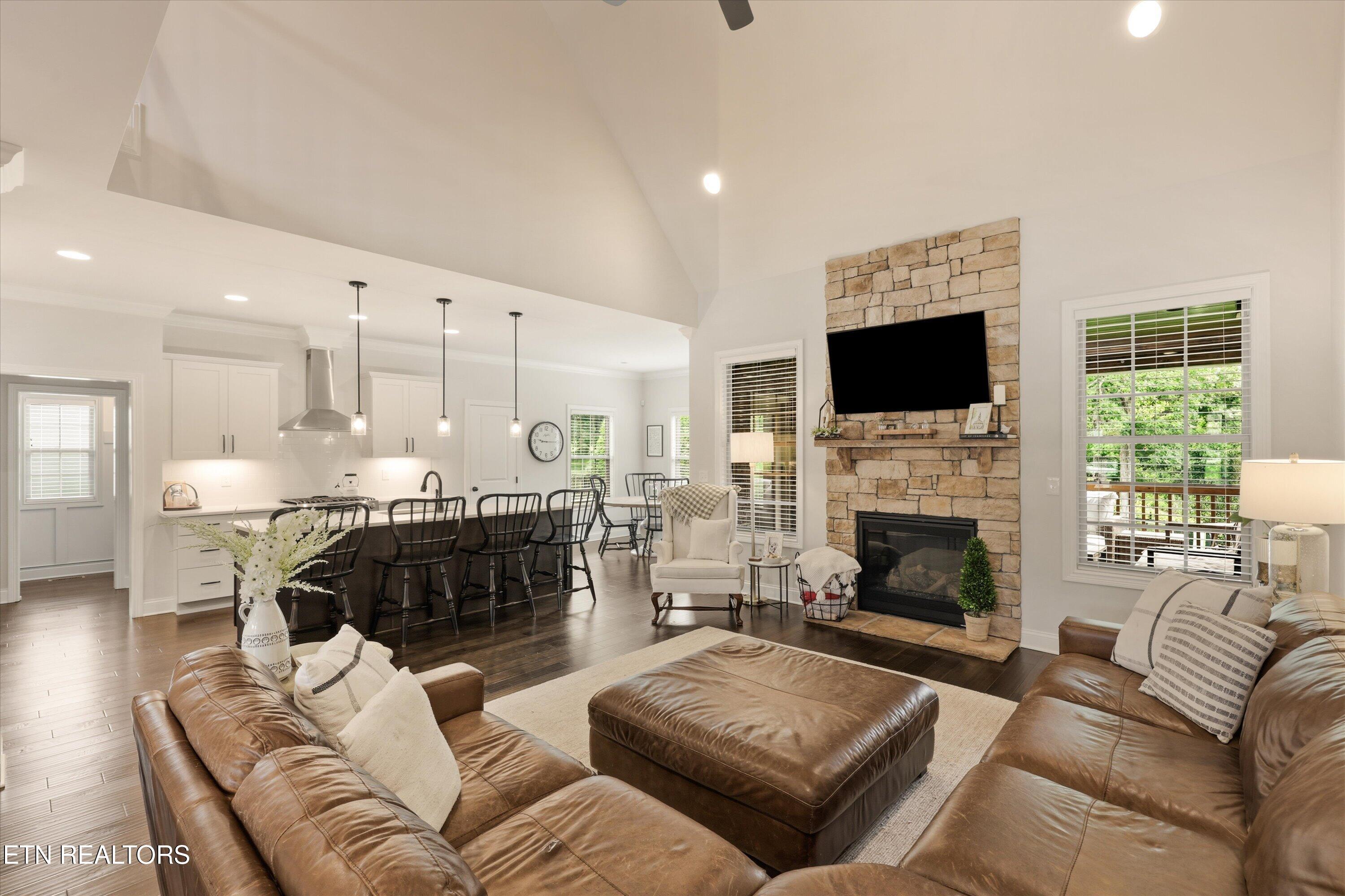 9202 Iris Garden Lane Knoxville TN 37922