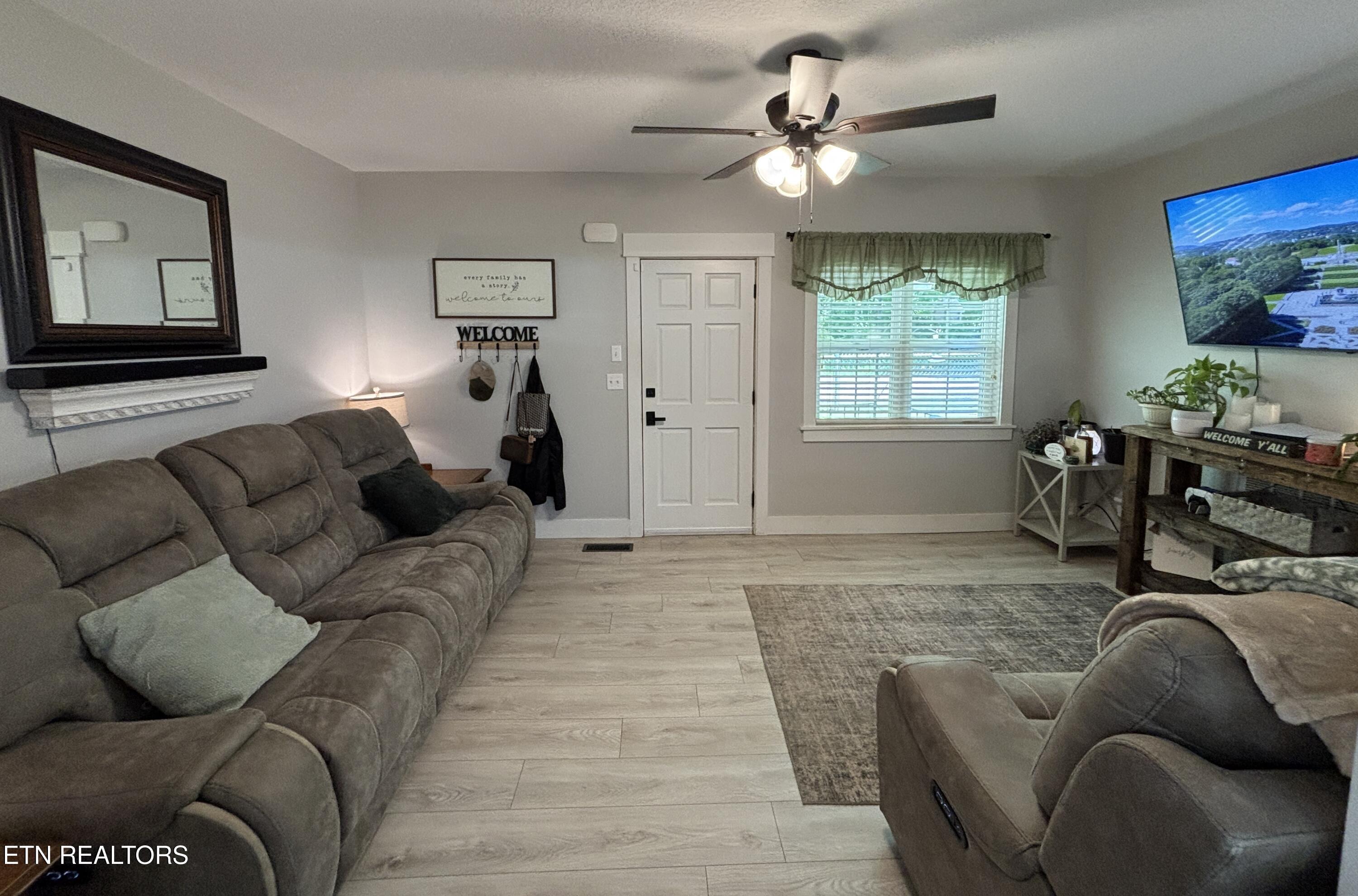 2512 SE Aberdeen Lane Knoxville TN 37920