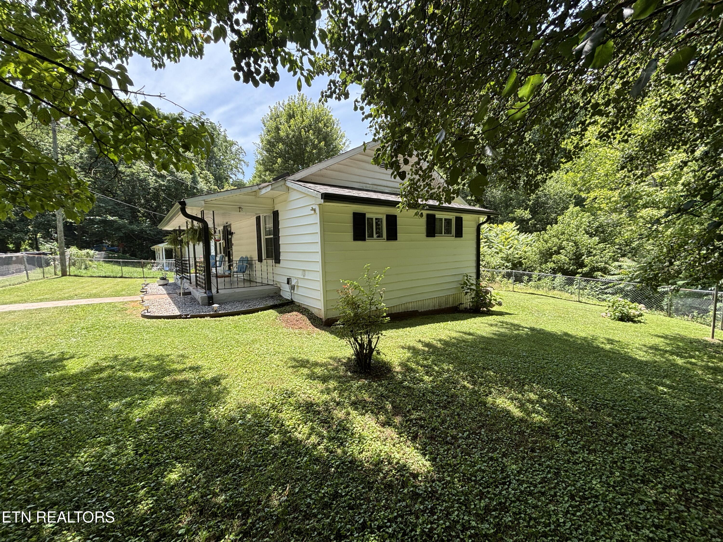 2512 SE Aberdeen Lane Knoxville TN 37920