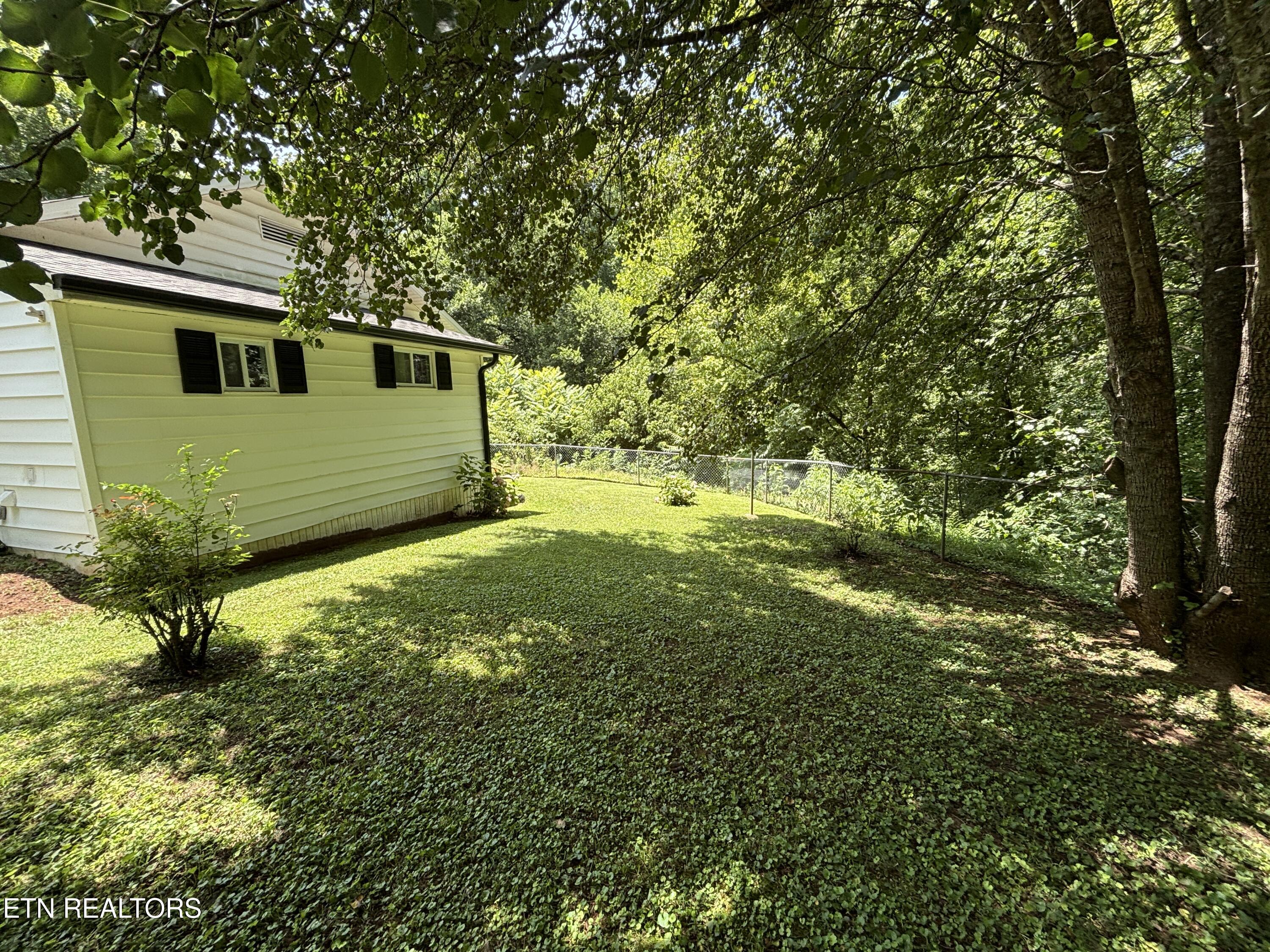 2512 SE Aberdeen Lane Knoxville TN 37920