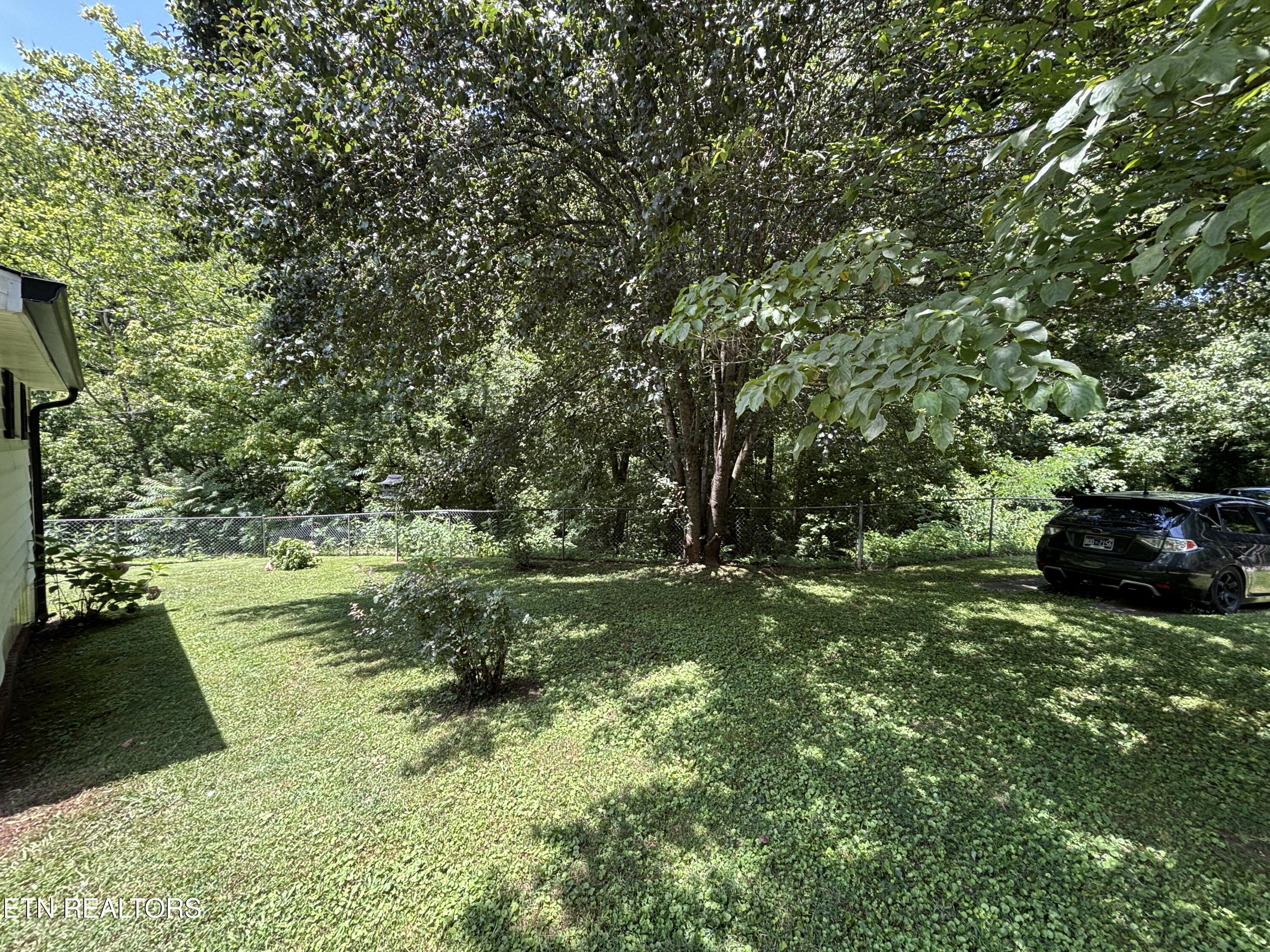 2512 SE Aberdeen Lane Knoxville TN 37920