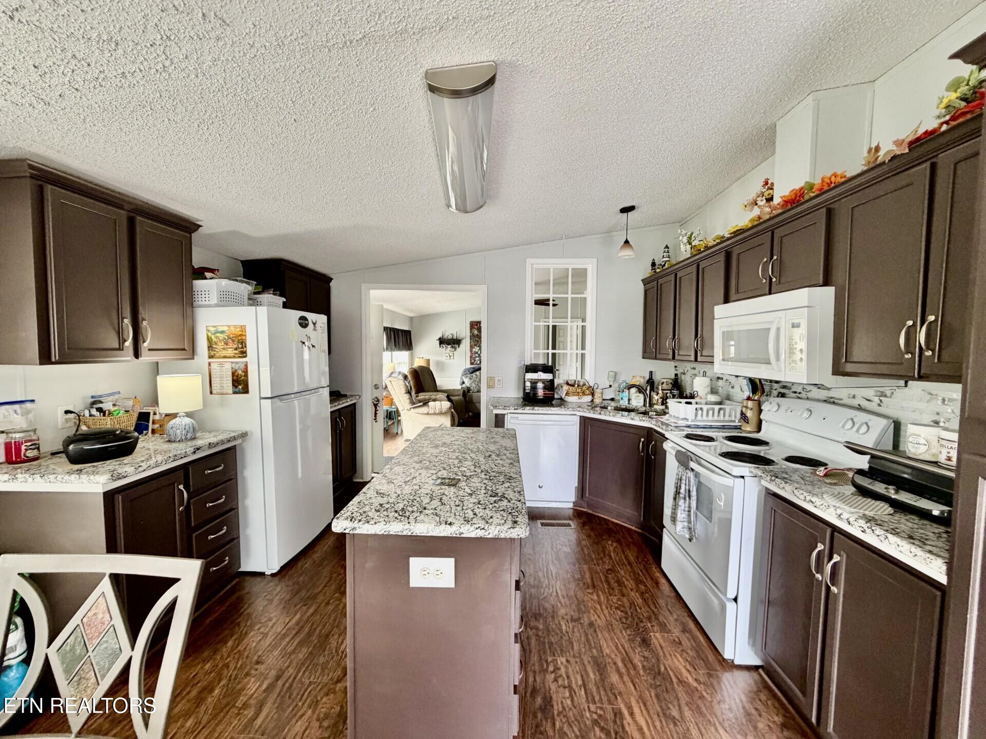 6998 Plateau Road Crossville TN 38571