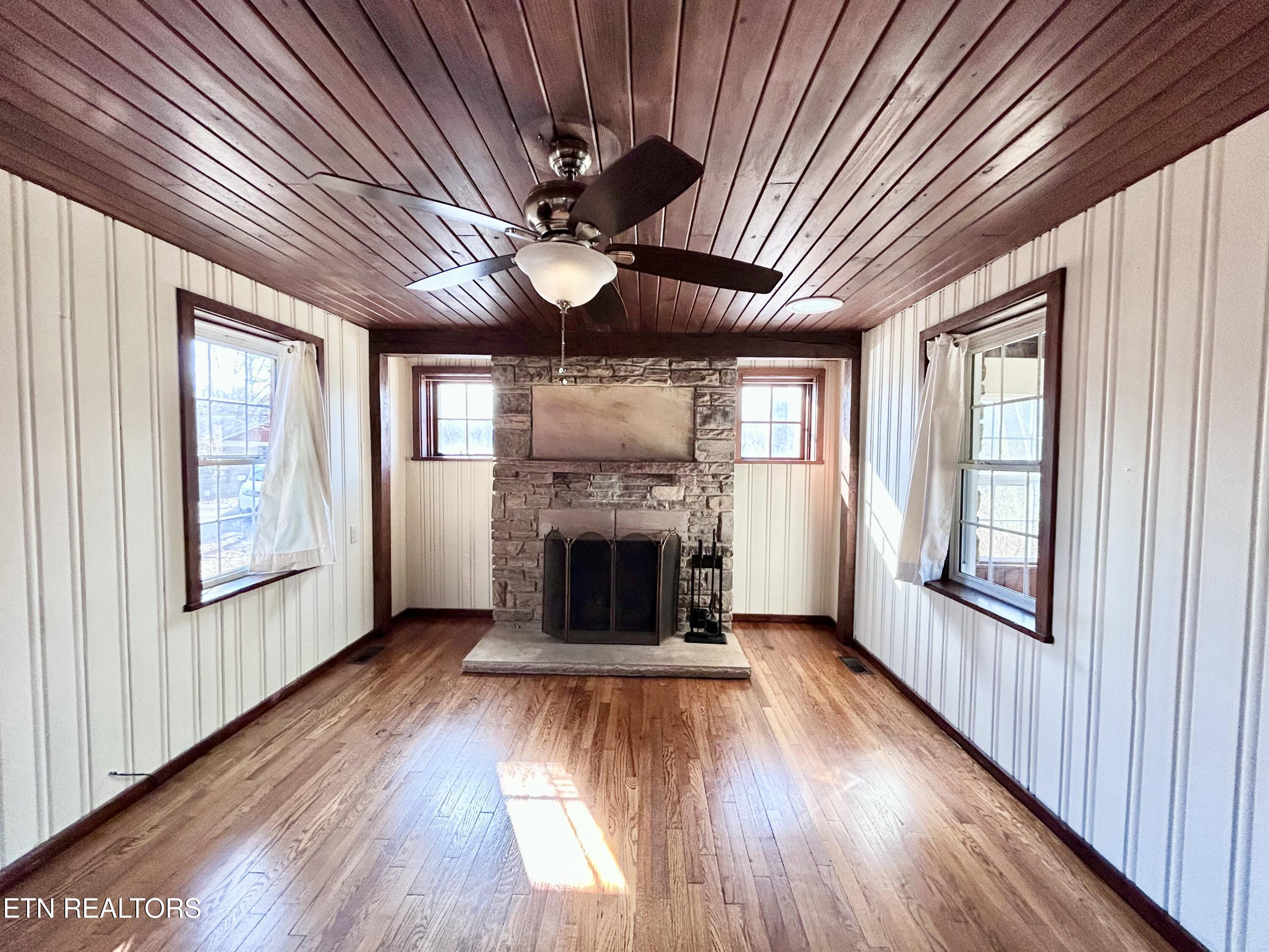 93 Pigeon Ridge Road Crossville TN 38555