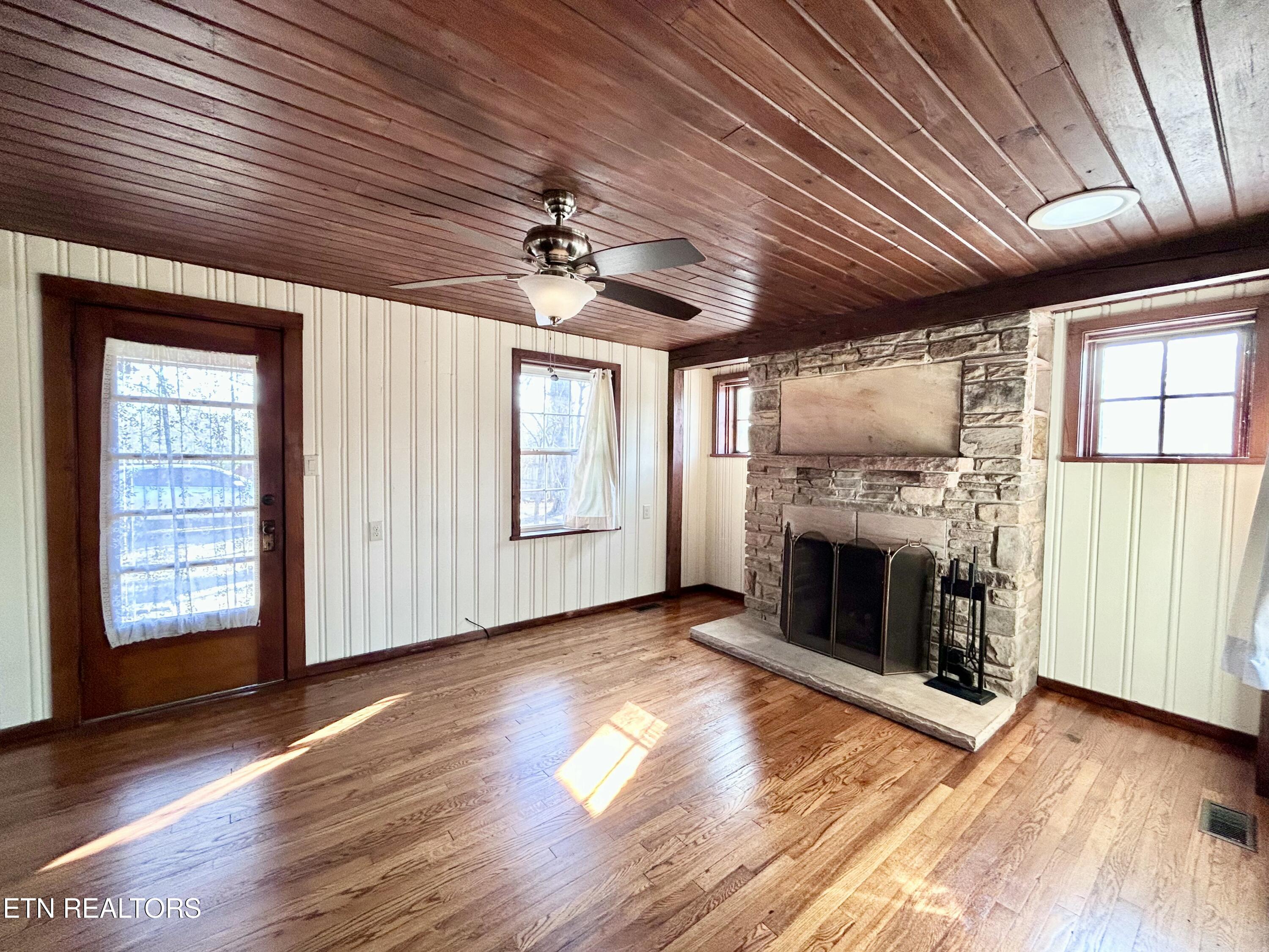 93 Pigeon Ridge Road Crossville TN 38555