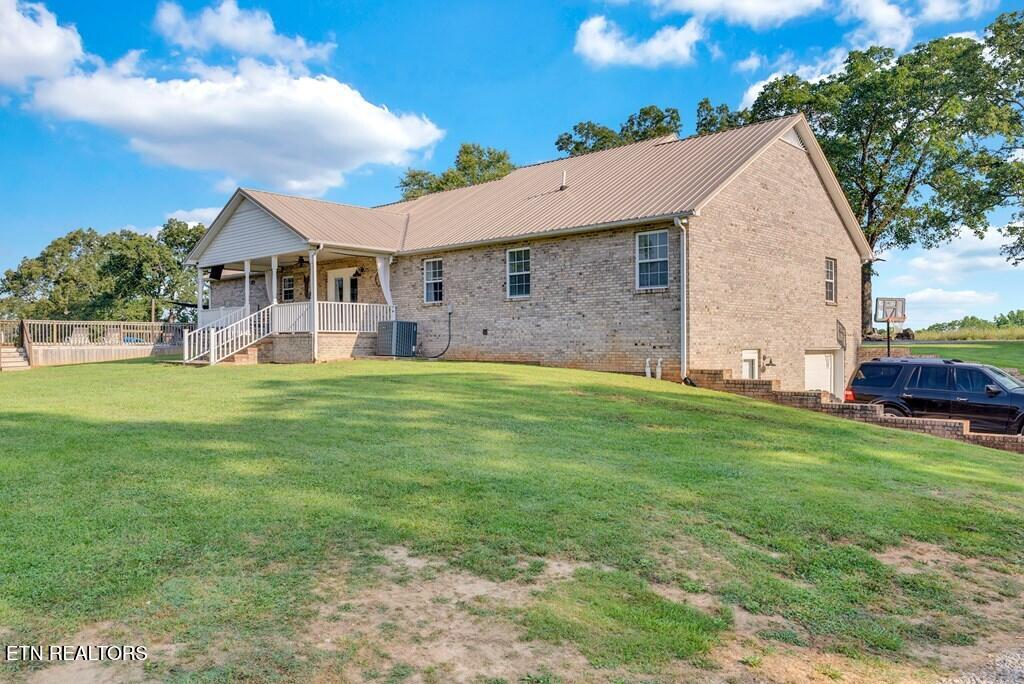 887 Ray Cemetery Road Sparta TN 38583