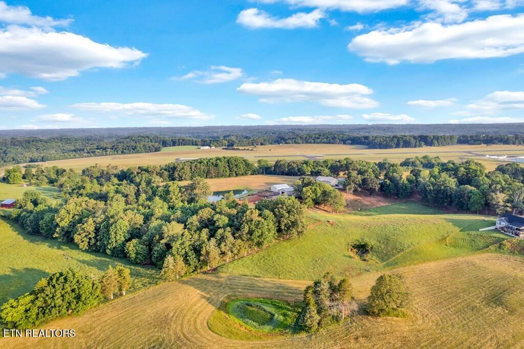 887 Ray Cemetery Road Sparta TN 38583