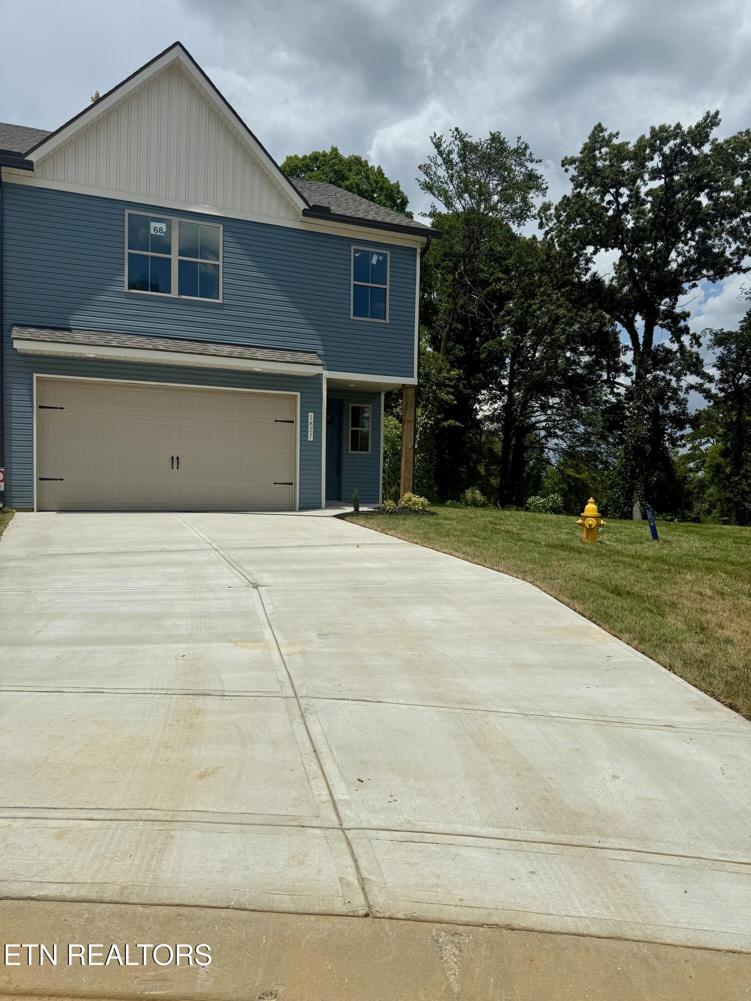 1827 Bennett Village Drive Maryville TN 37804