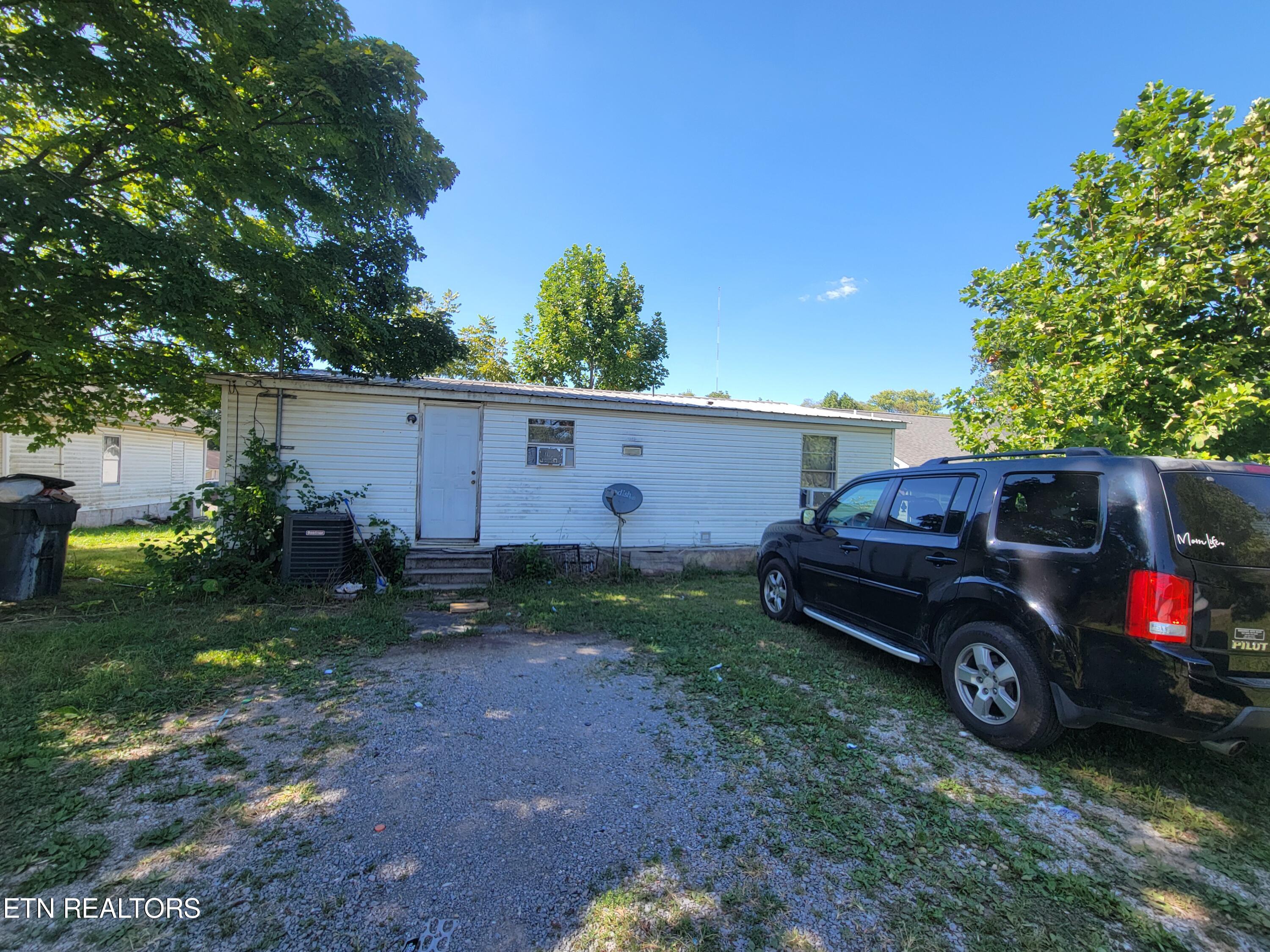 1732 Connecticut Avenue Knoxville TN 37921