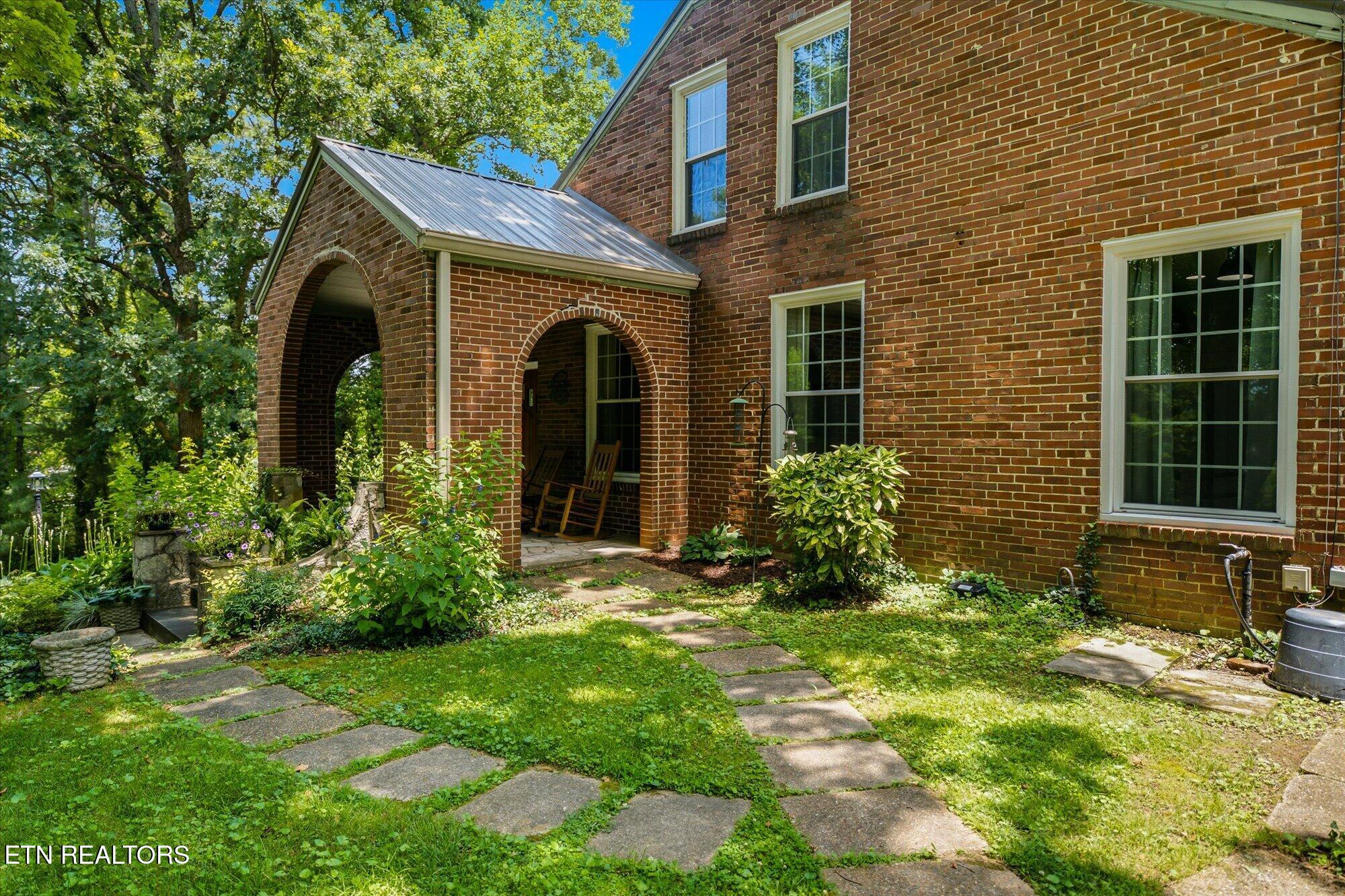 1303 W Madison Avenue Athens TN 37303