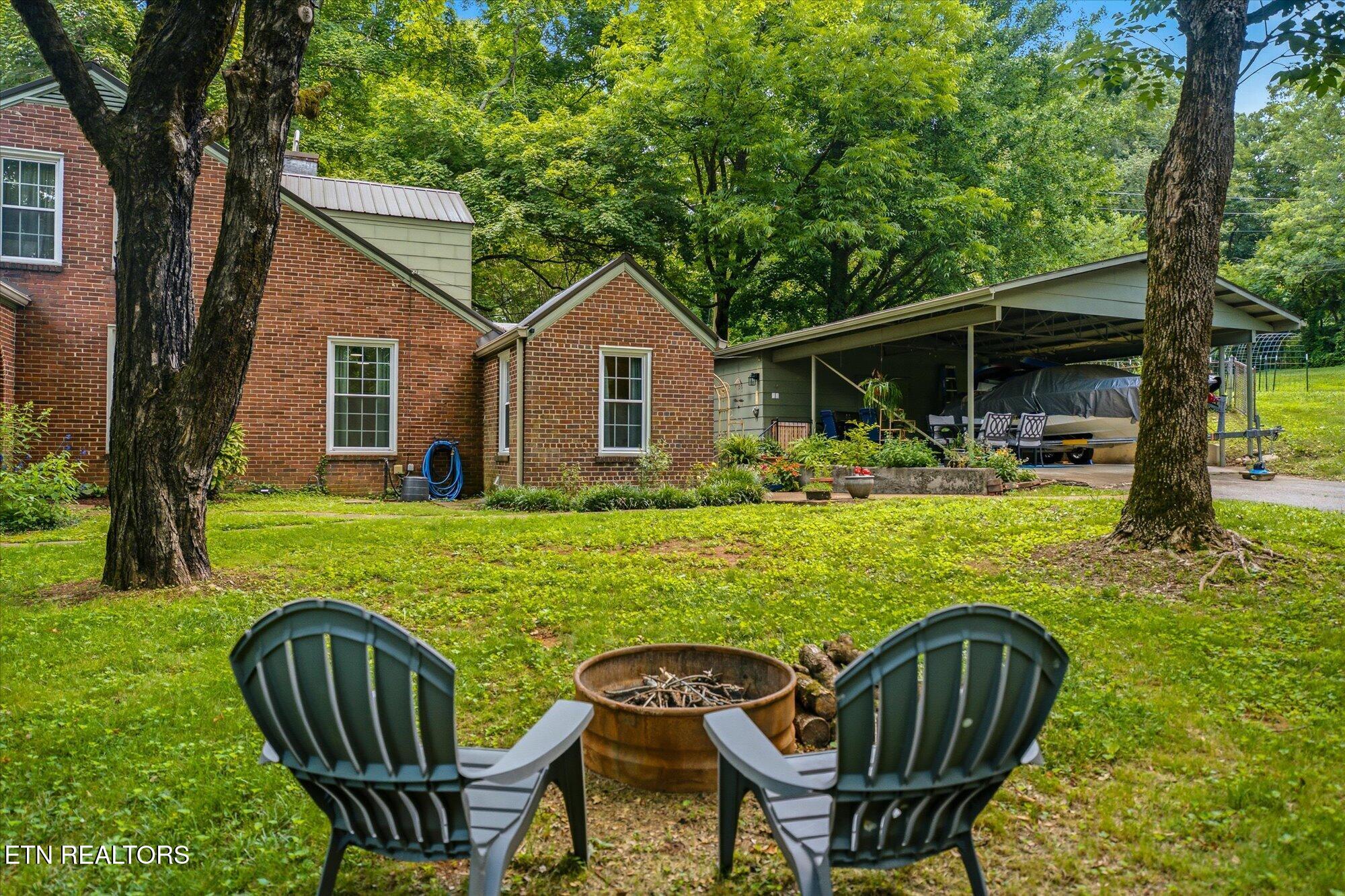 1303 W Madison Avenue Athens TN 37303