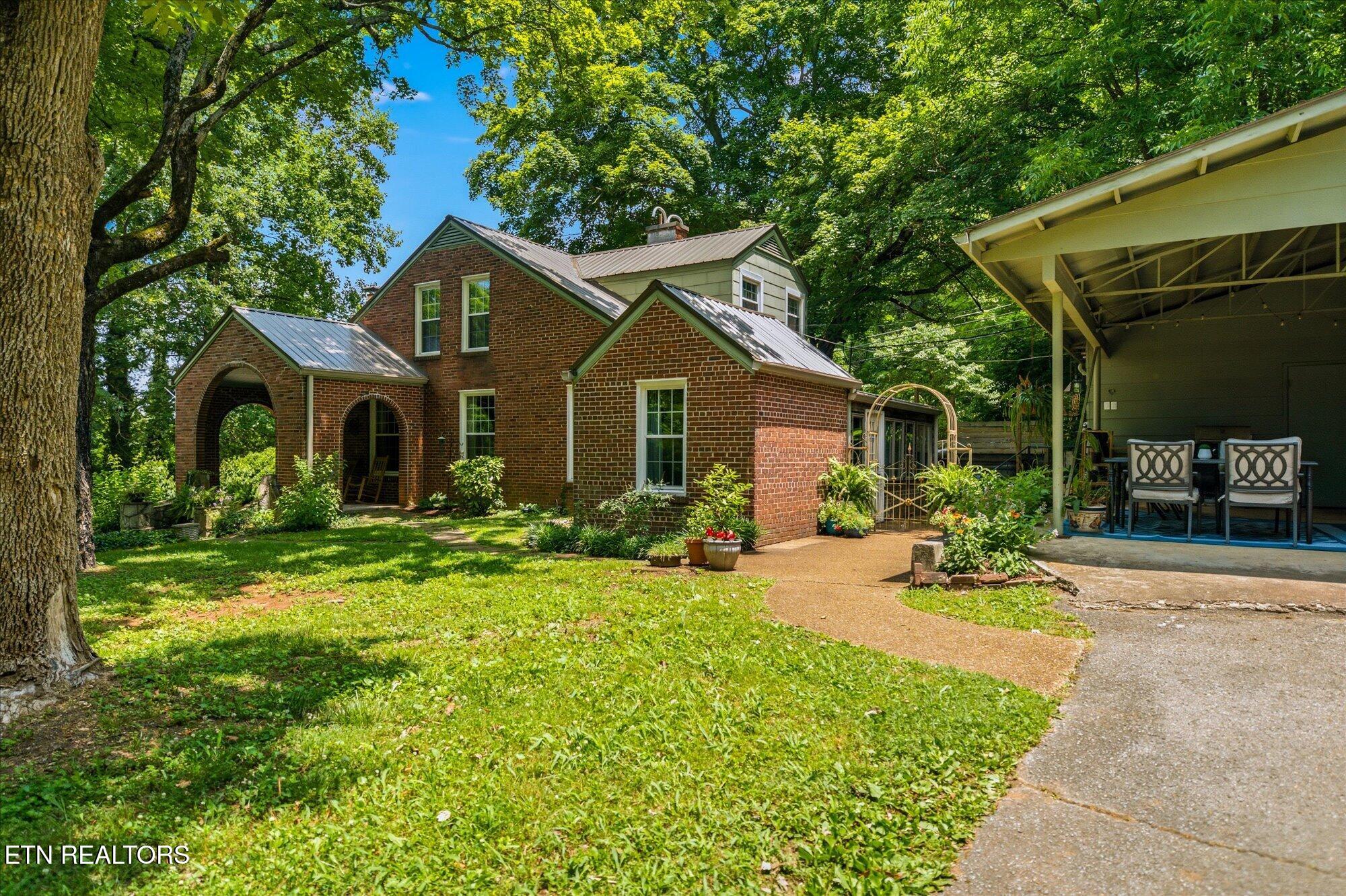 1303 W Madison Avenue Athens TN 37303