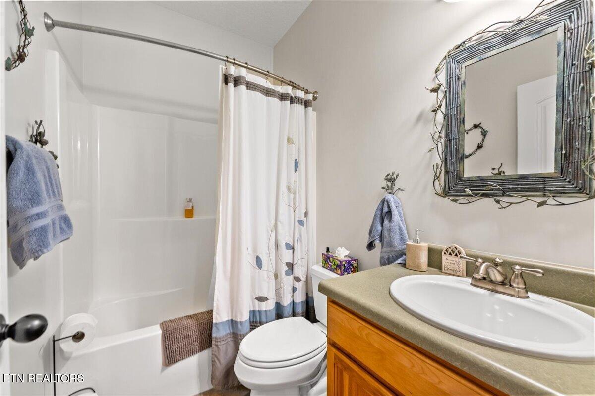 159 Reflection Lane Lafollette TN 37766