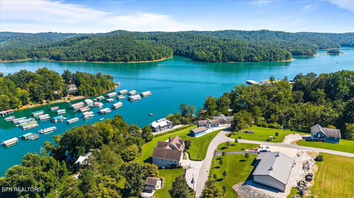 159 Reflection Lane Lafollette TN 37766
