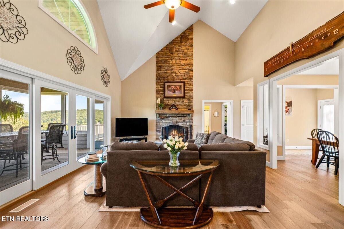159 Reflection Lane Lafollette TN 37766