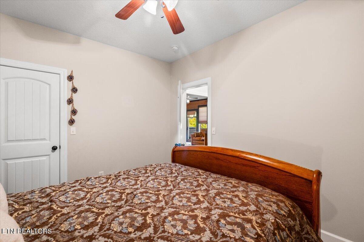 159 Reflection Lane Lafollette TN 37766