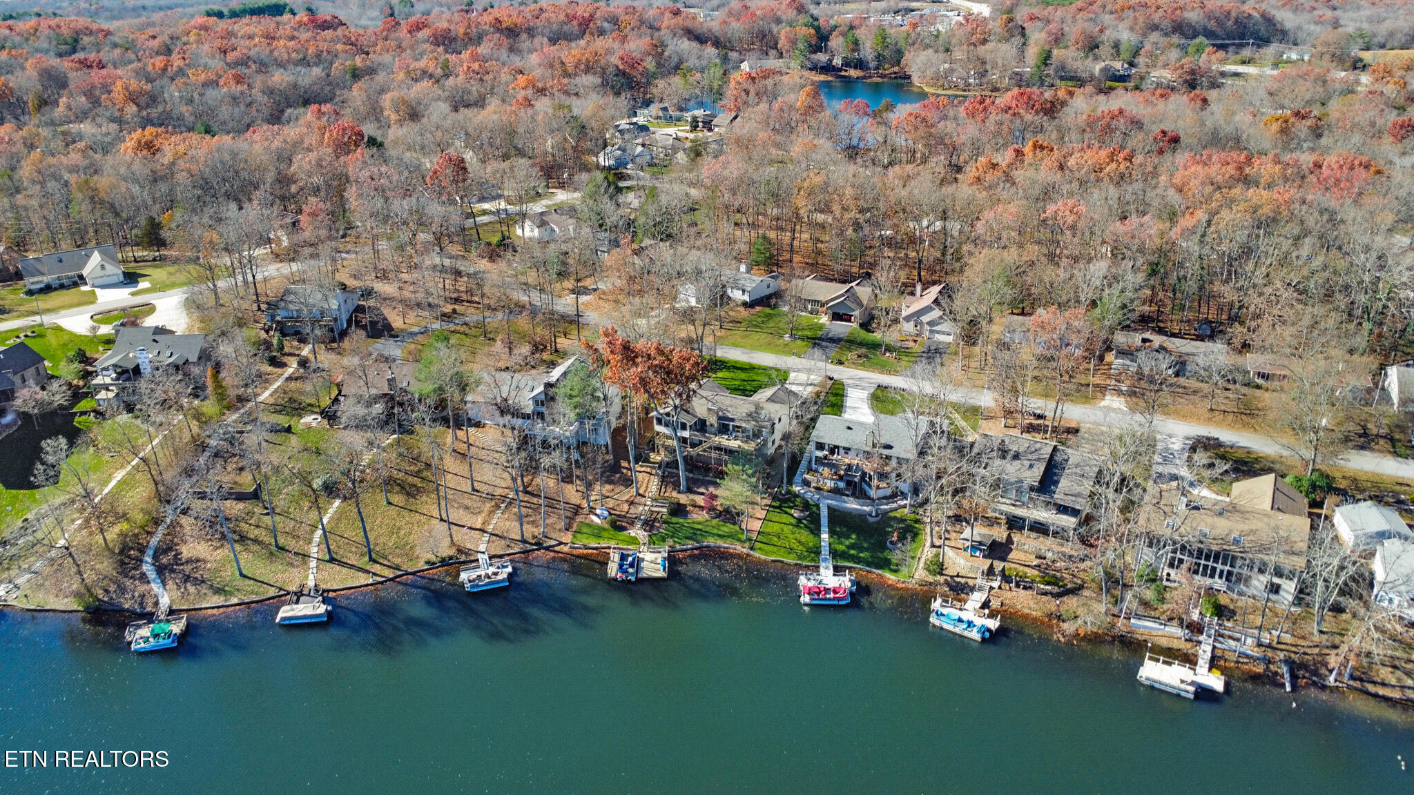 110 Delbridge Lane Crossville TN 38558