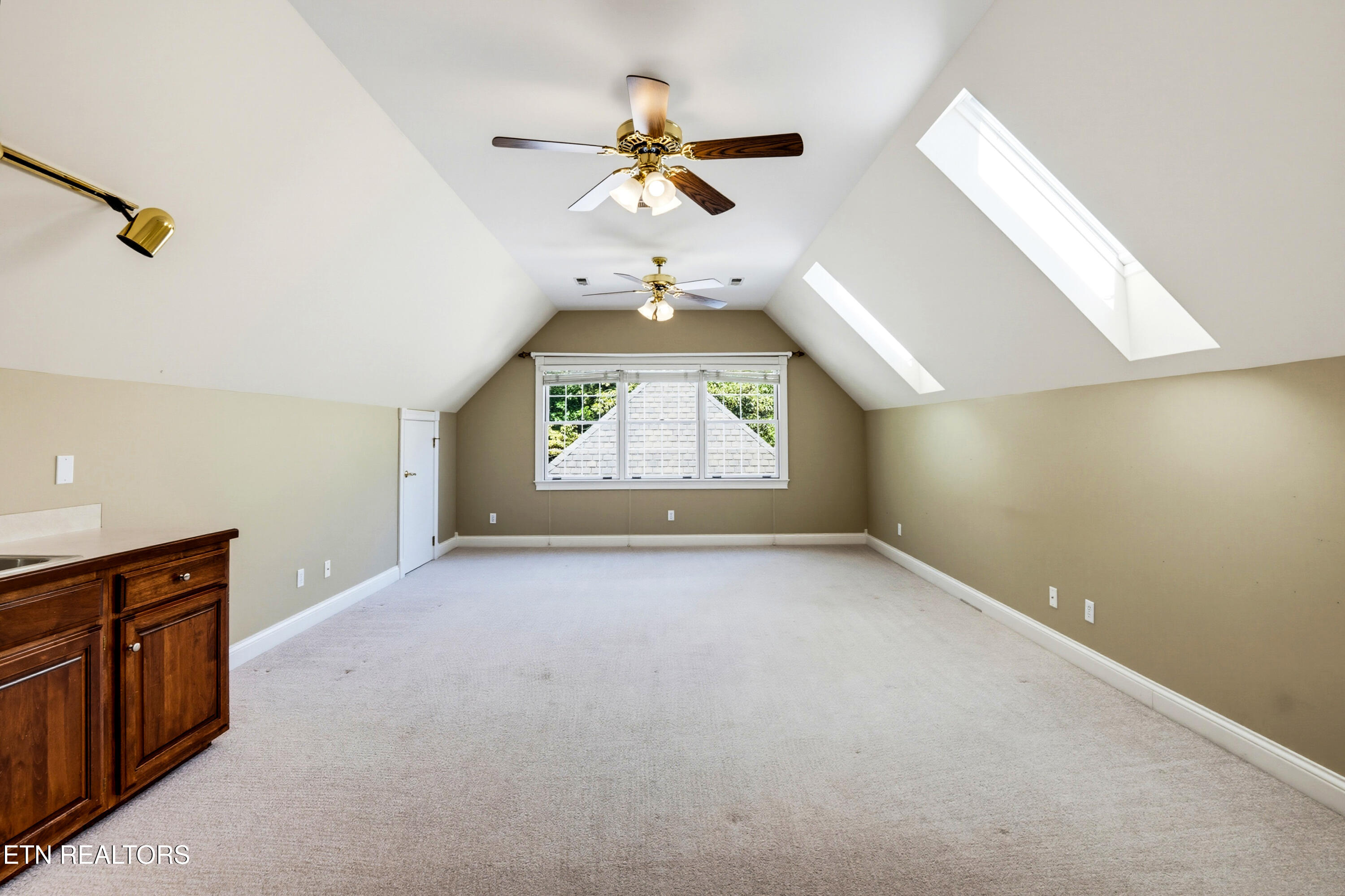 12415 Rivendell Way Knoxville TN 37922