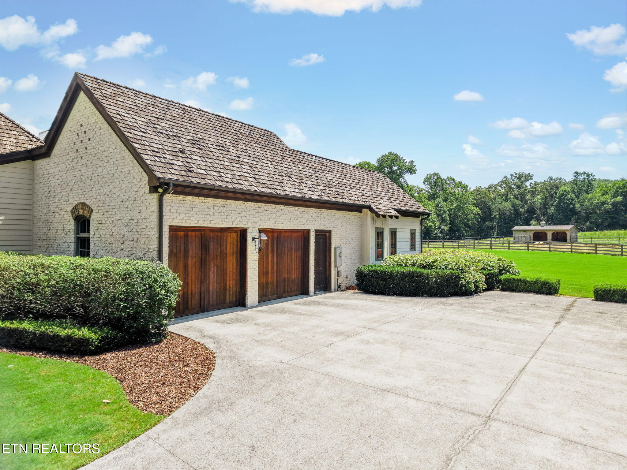 2000 Lawnville Road Kingston TN 37763