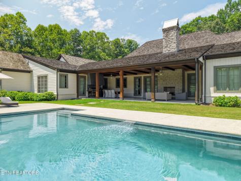 2000 Lawnville Road Kingston TN 37763