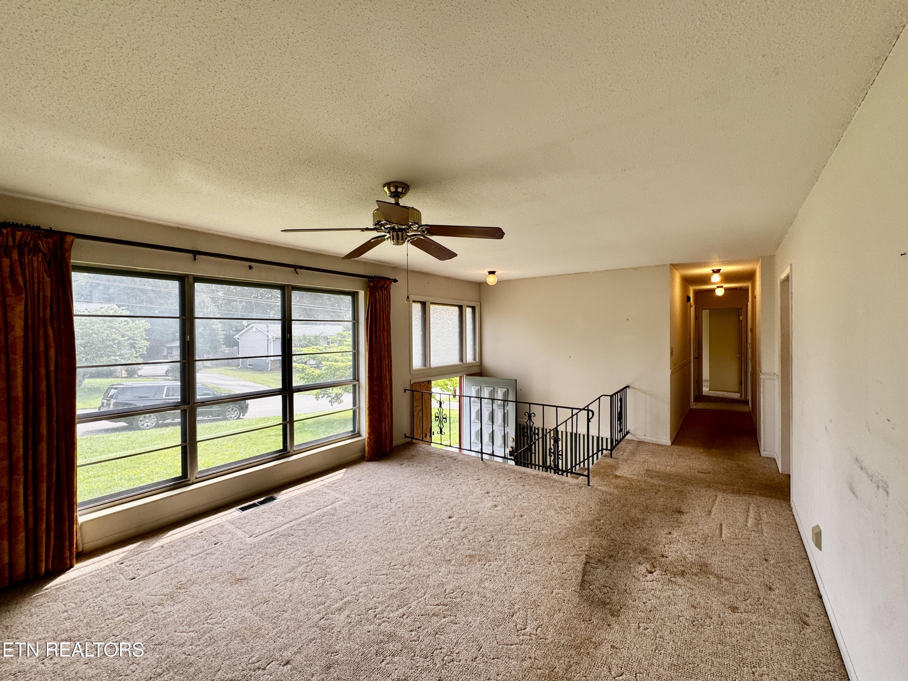 7512 S Whispering Oak Circle Powell TN 37849