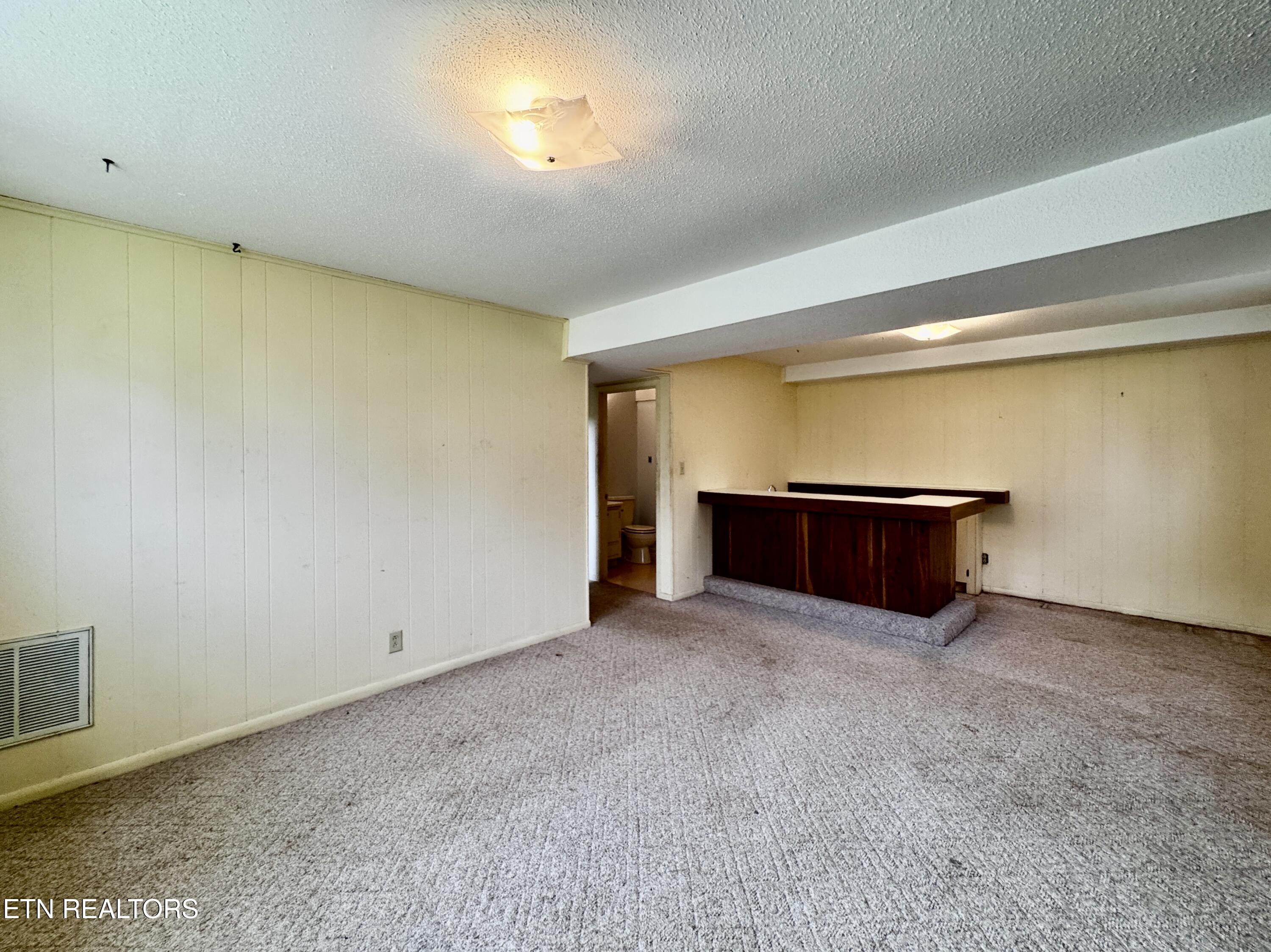 7512 S Whispering Oak Circle Powell TN 37849