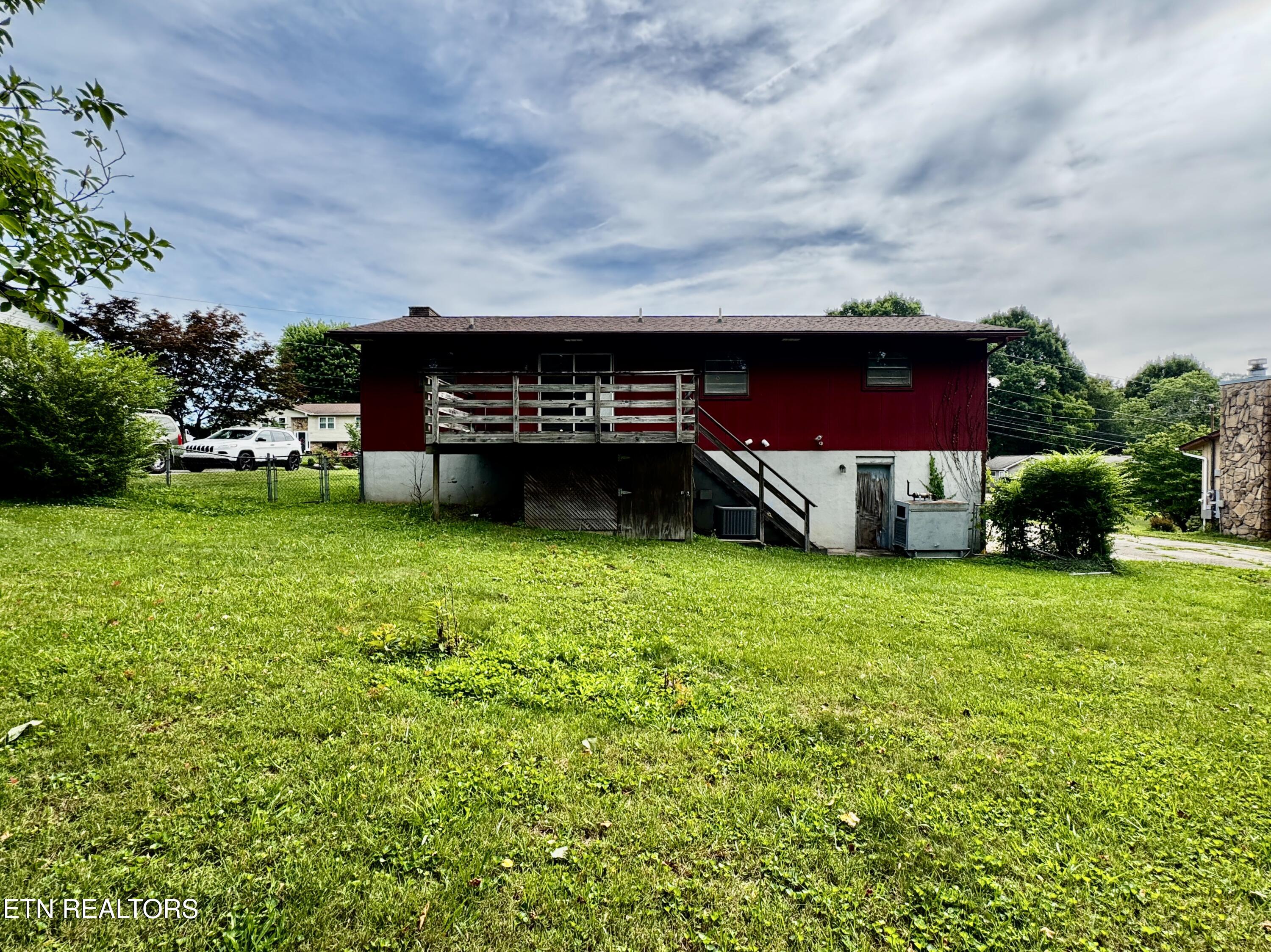 7512 S Whispering Oak Circle Powell TN 37849