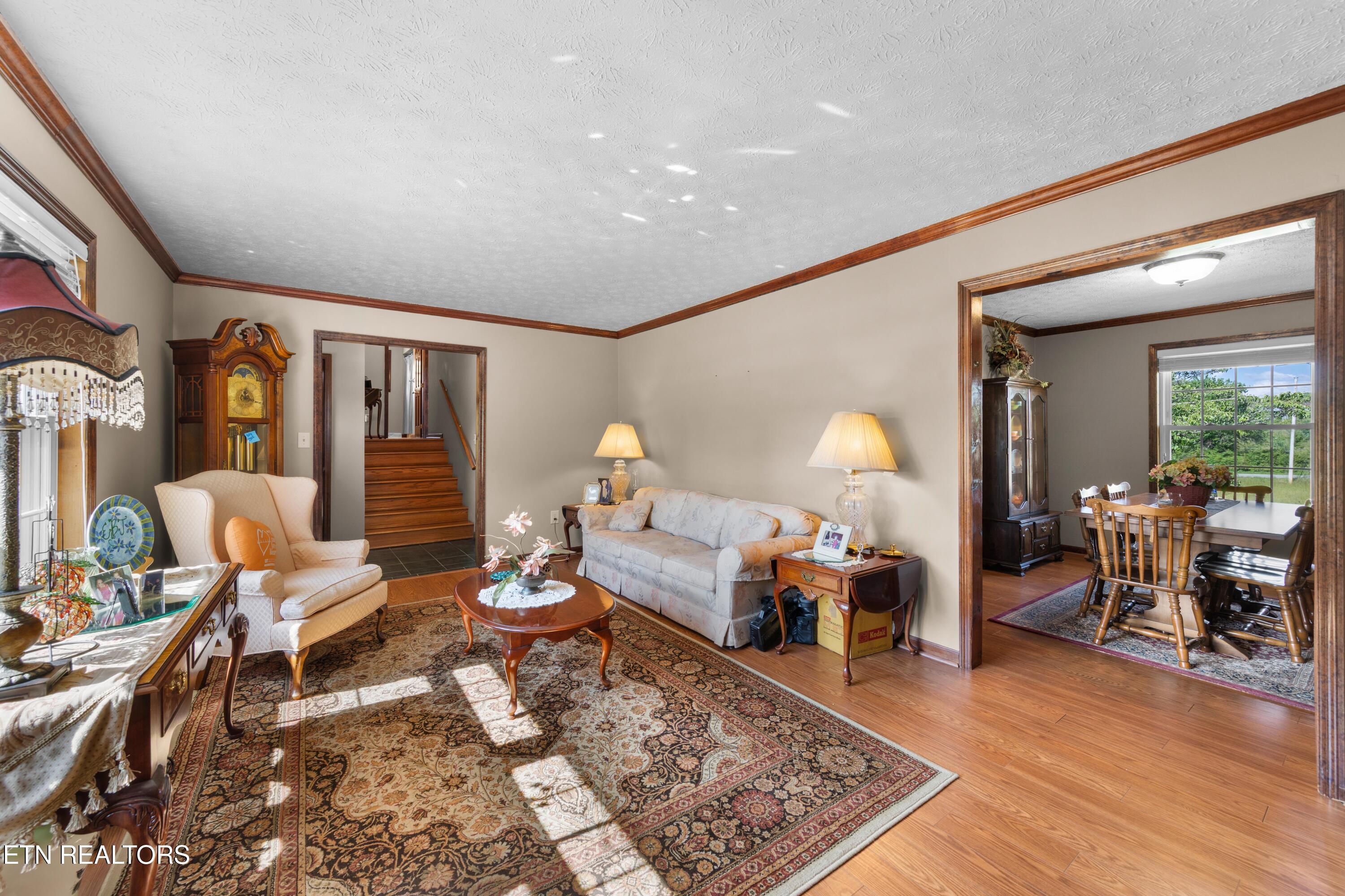 121 E Village Circle Lafollette TN 37766