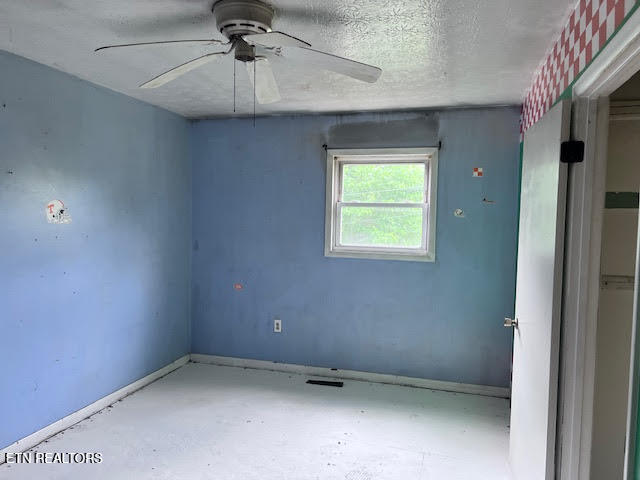 113 Smith Lane Harriman TN 37748