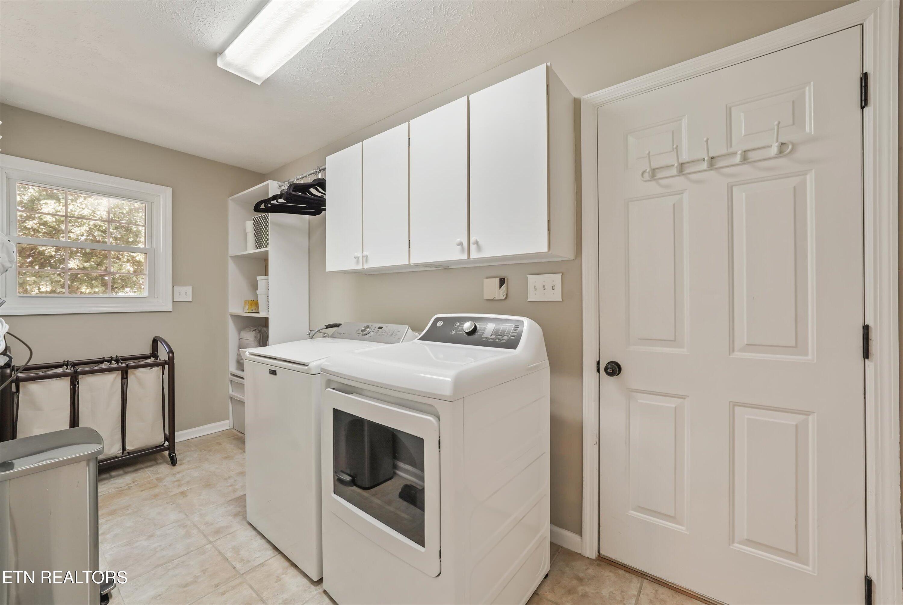 7523 Oak Ridge Highway Knoxville TN 37931