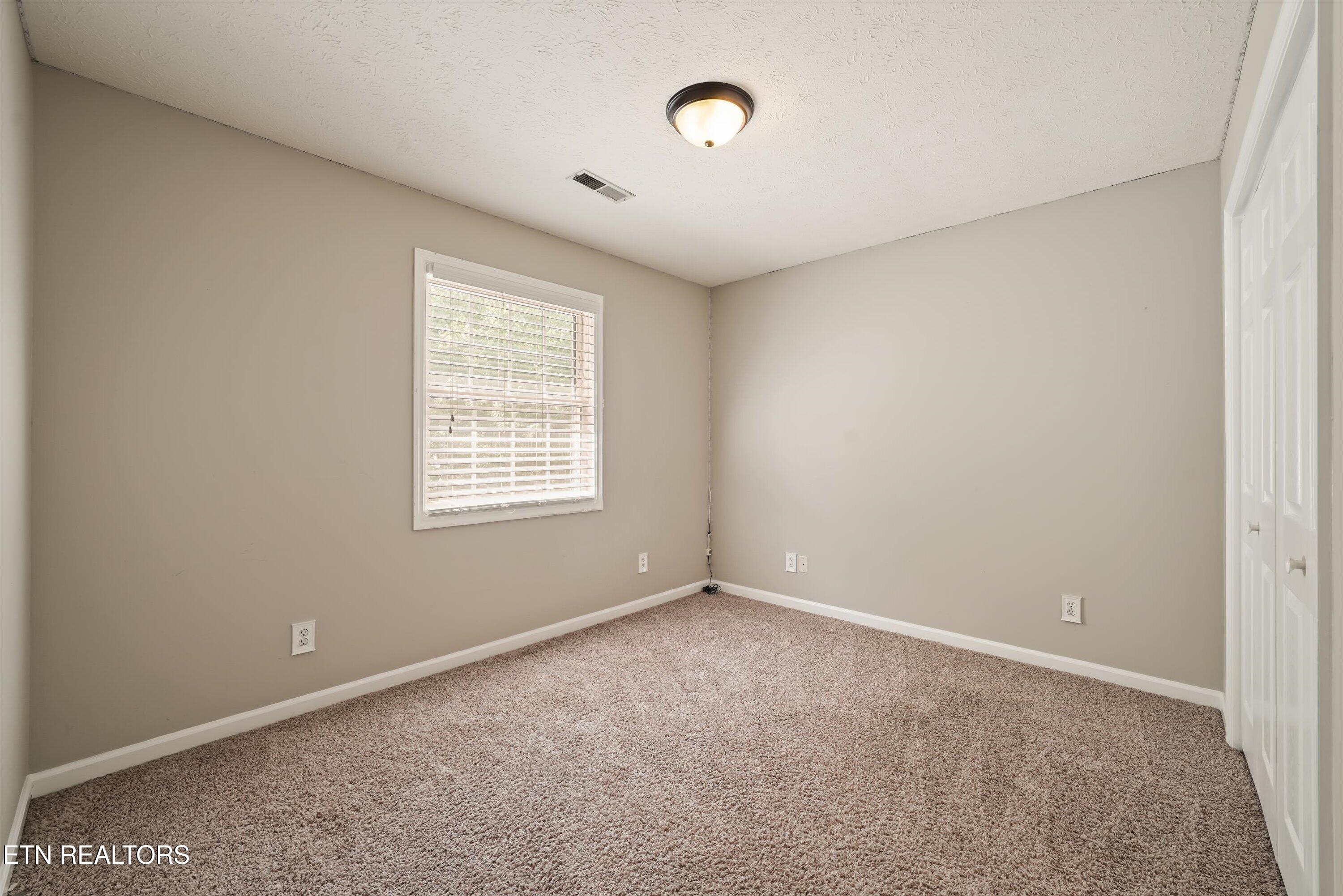 7523 Oak Ridge Highway Knoxville TN 37931